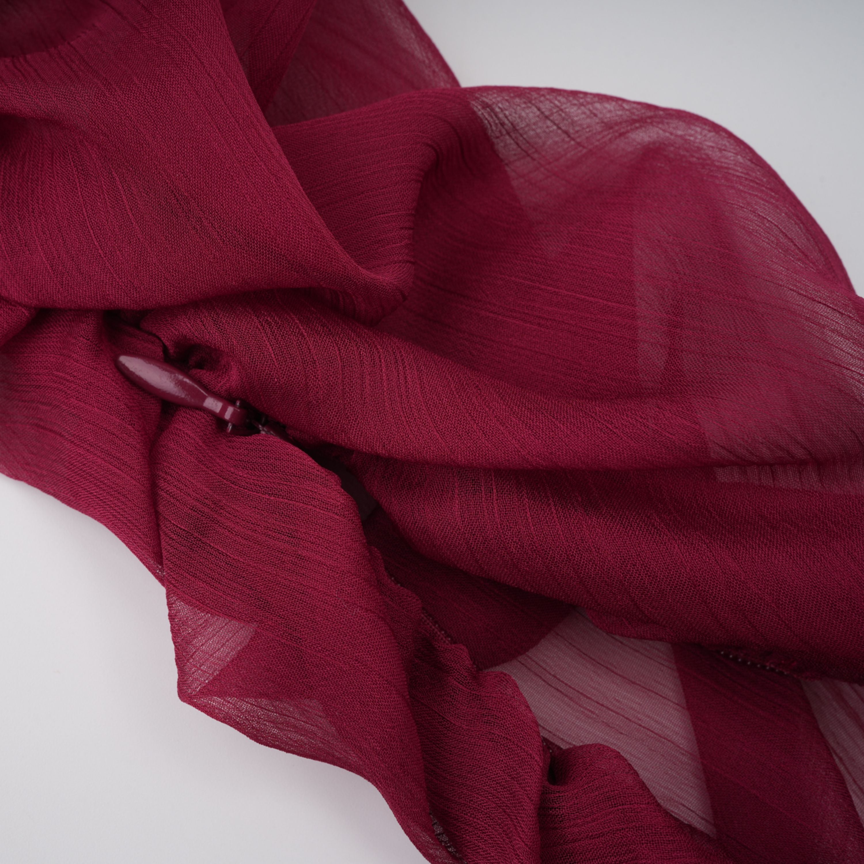 Éléna Burgundy Asymmetrisches Minikleid aus Tüll mit Rüschen