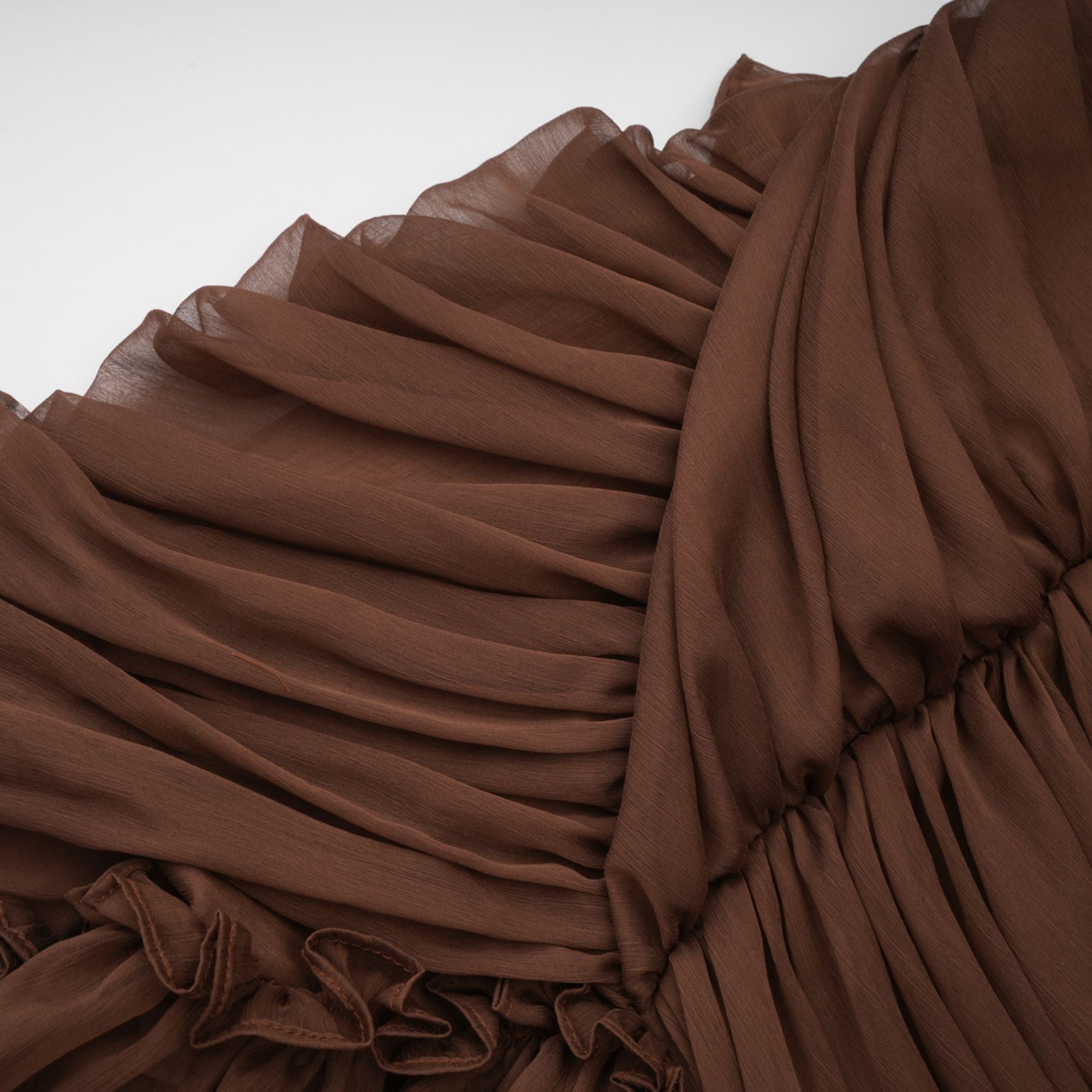 Jade braunes gerafftes Tüll-Minikleid