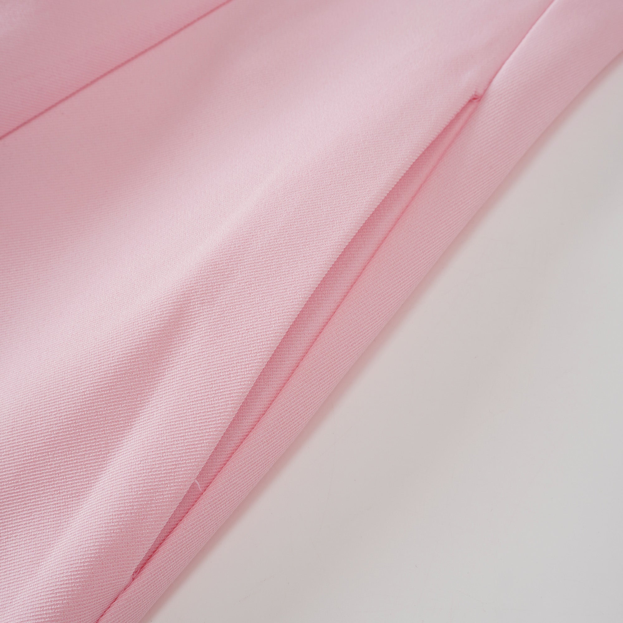 طقم فاليريا المنسجم مزين بالكريستال الوردي