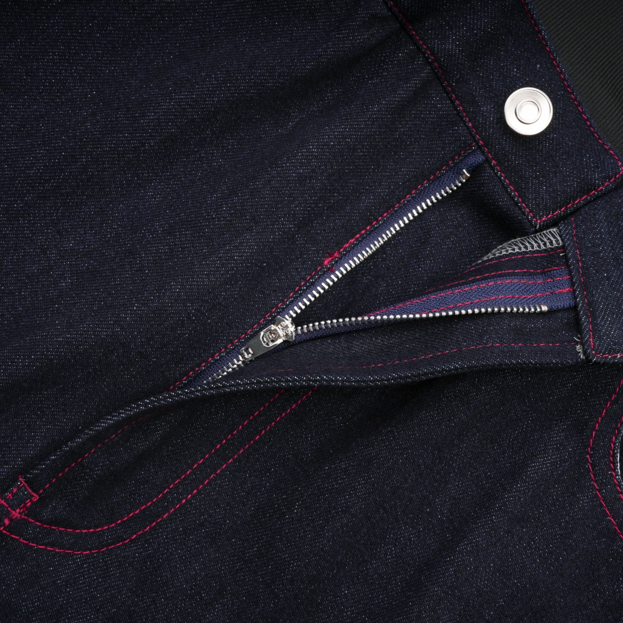 Jeans Corsica con profili in maglia stretch