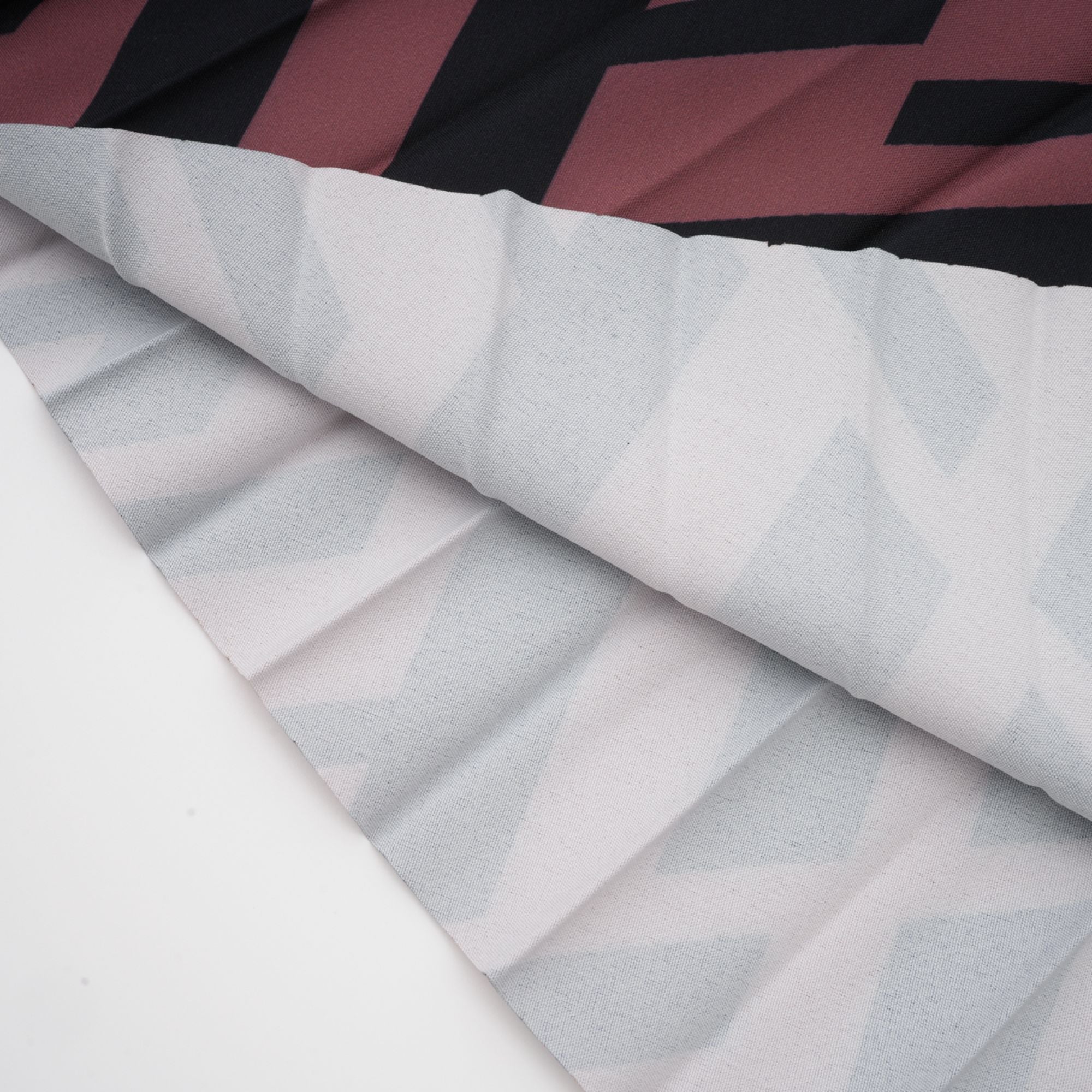 Passendes Set aus Plissee-Oberteil und Rock im Farbblockdesign Désirée 