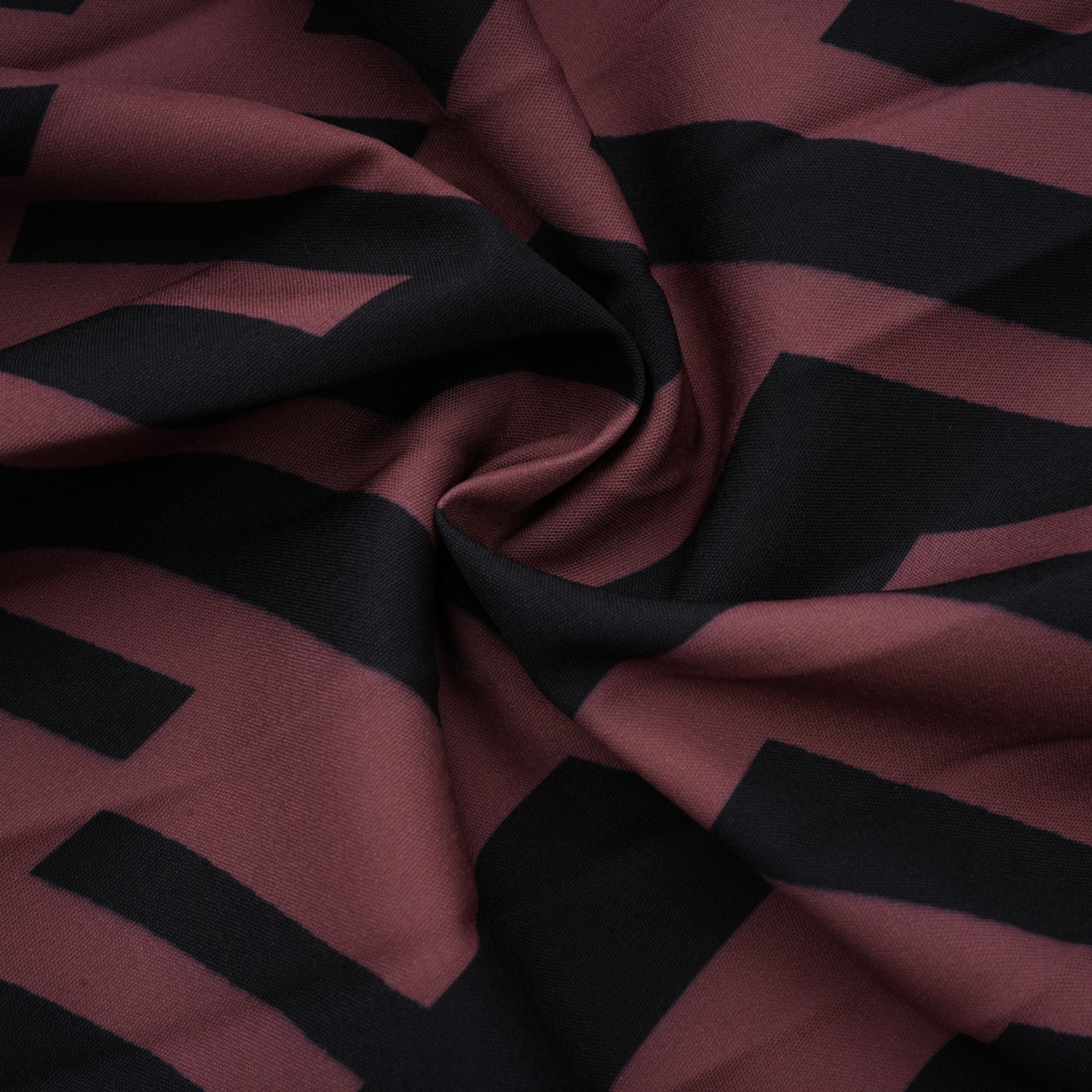 Passendes Set aus Plissee-Oberteil und Rock im Farbblockdesign Désirée 