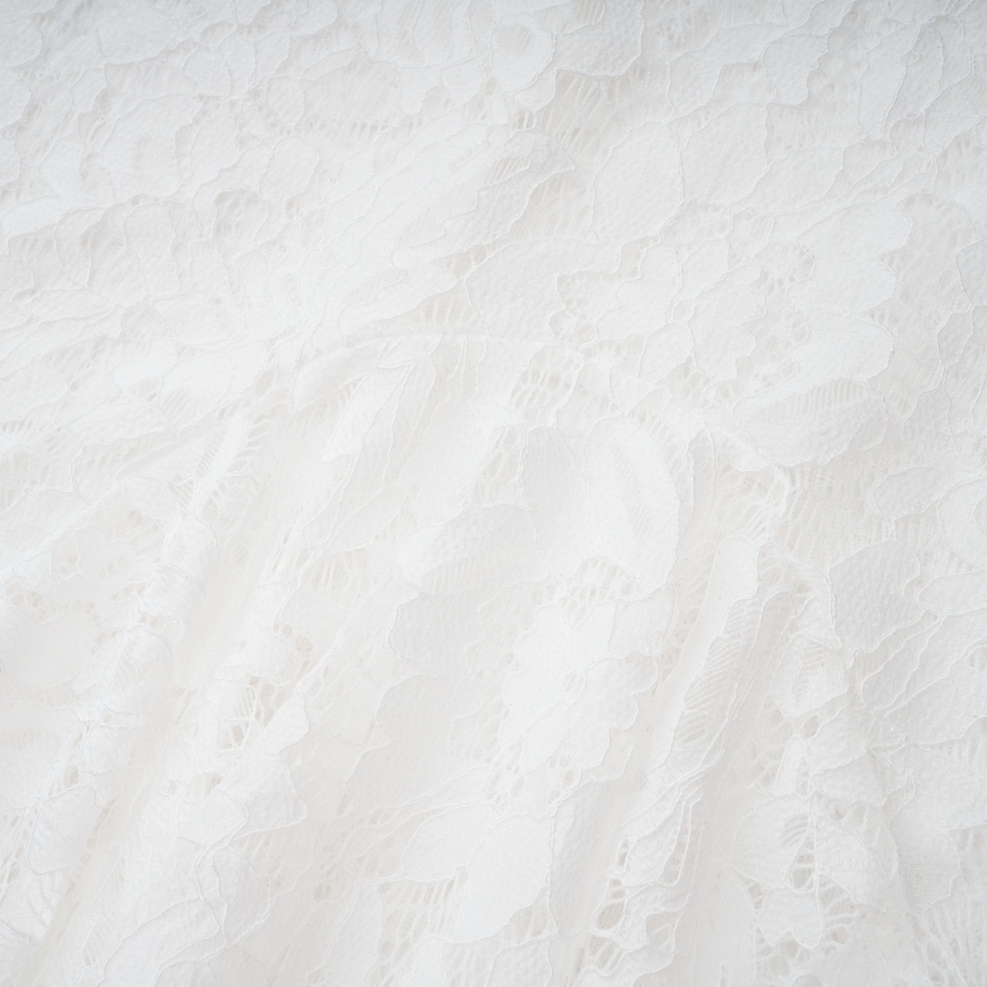 Abbie, weißes Bustier-Maxikleid mit Blumenspitze