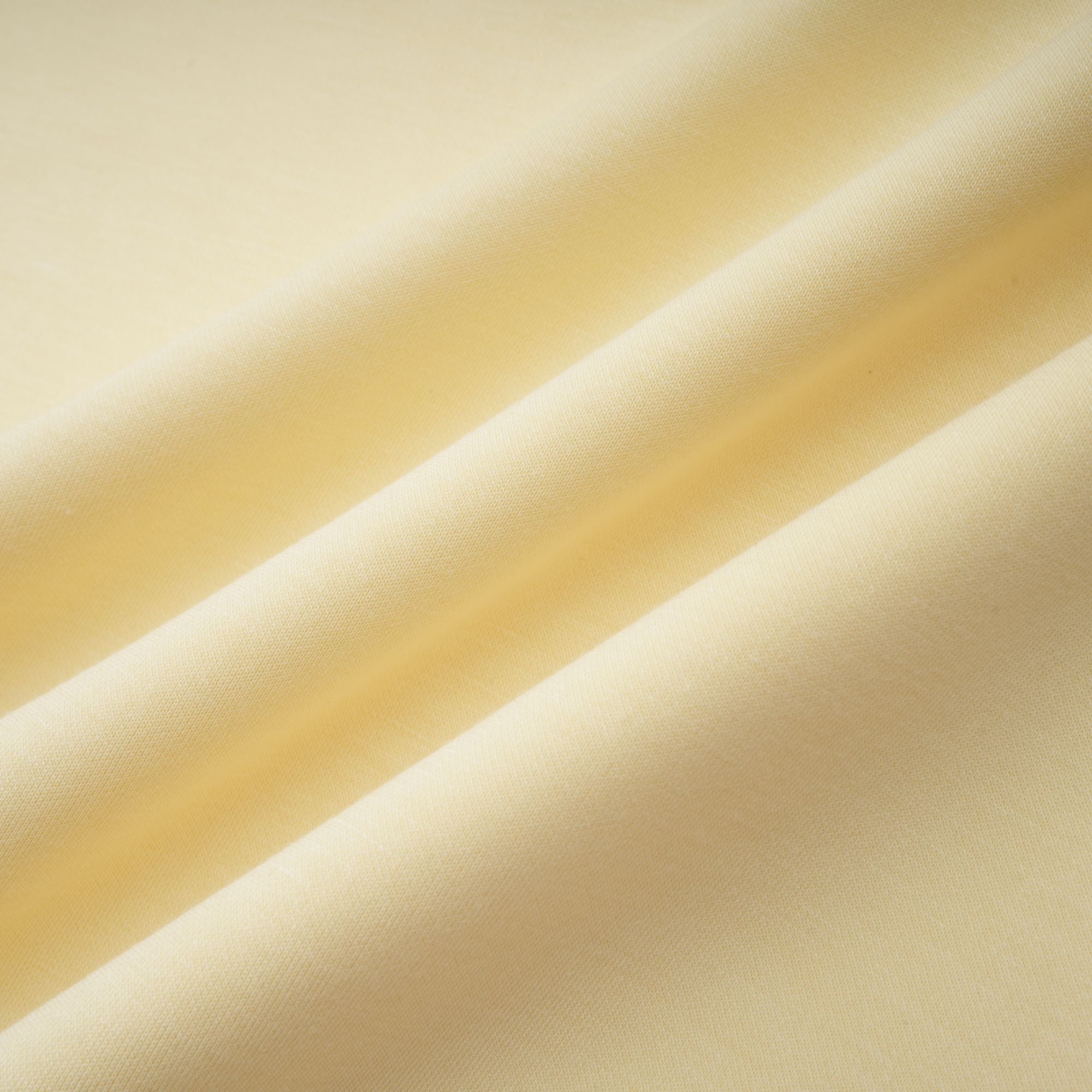 Piroska Maxikleid mit gelbem Perlenbesatz und Schal-Detail