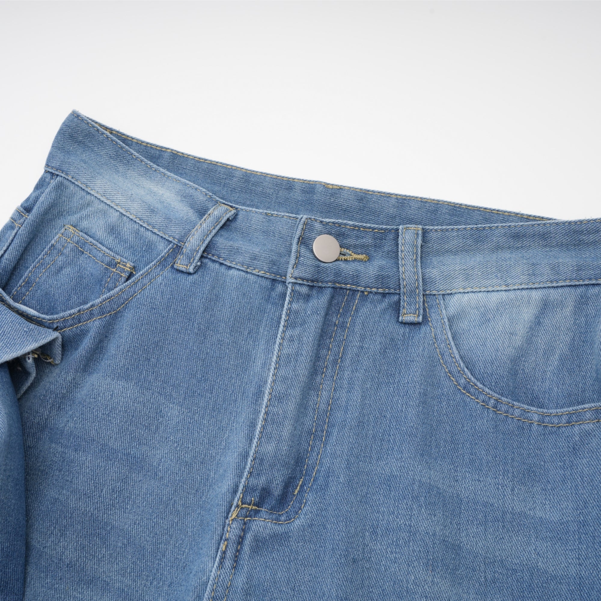 Ysabella Jeans mit weitem Bein und Schleifendetail 