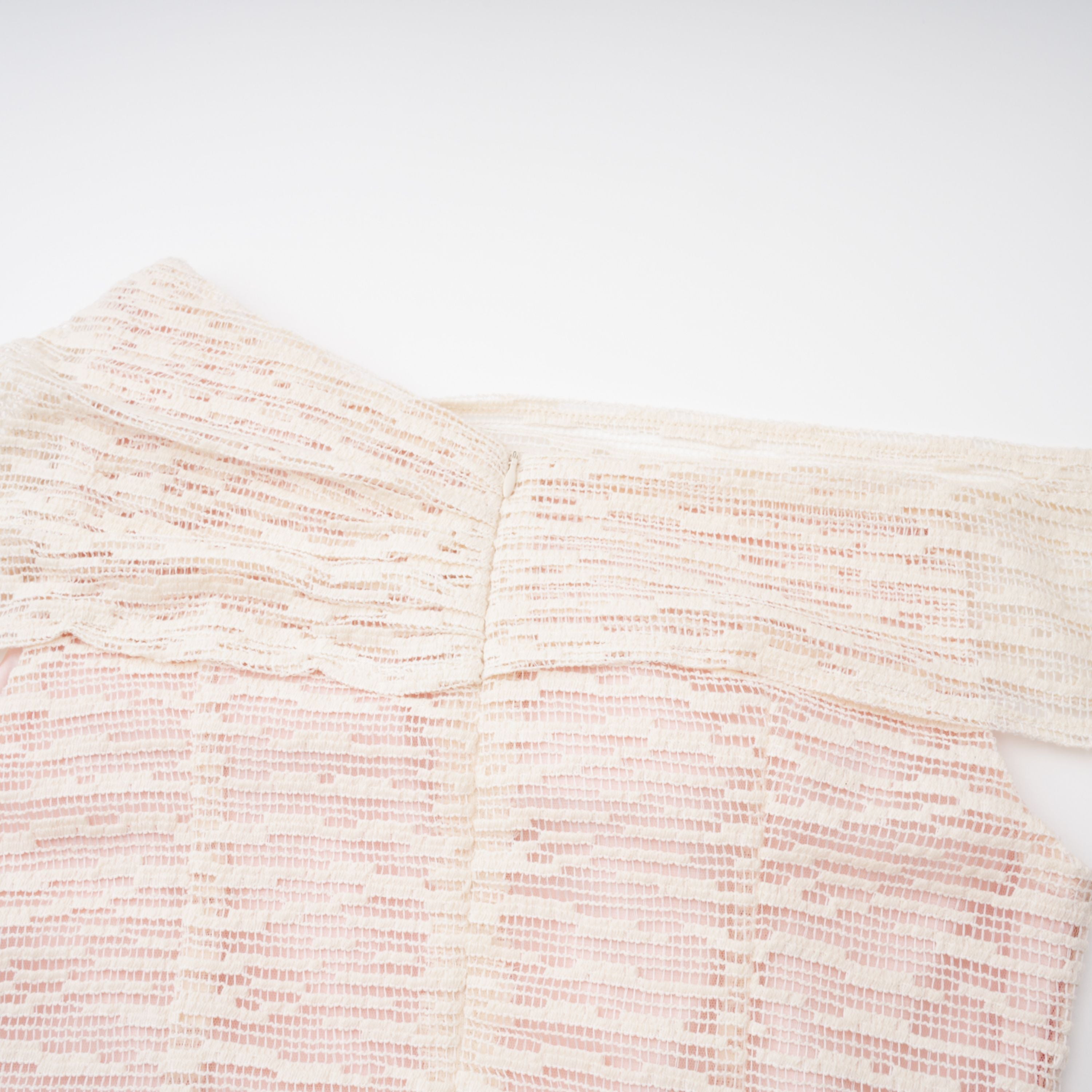 Thale Neutrales asymmetrisches Midikleid mit Struktur und Rüschen