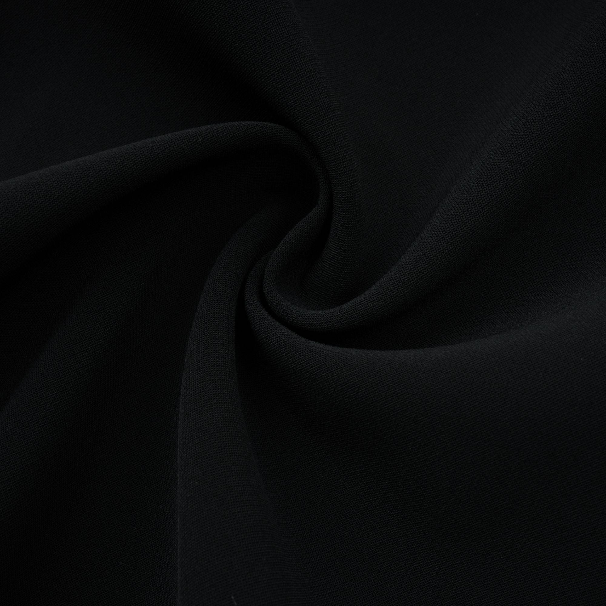 فستان دانيه قصير باللون الأسود مزين باللؤلؤ الصناعي