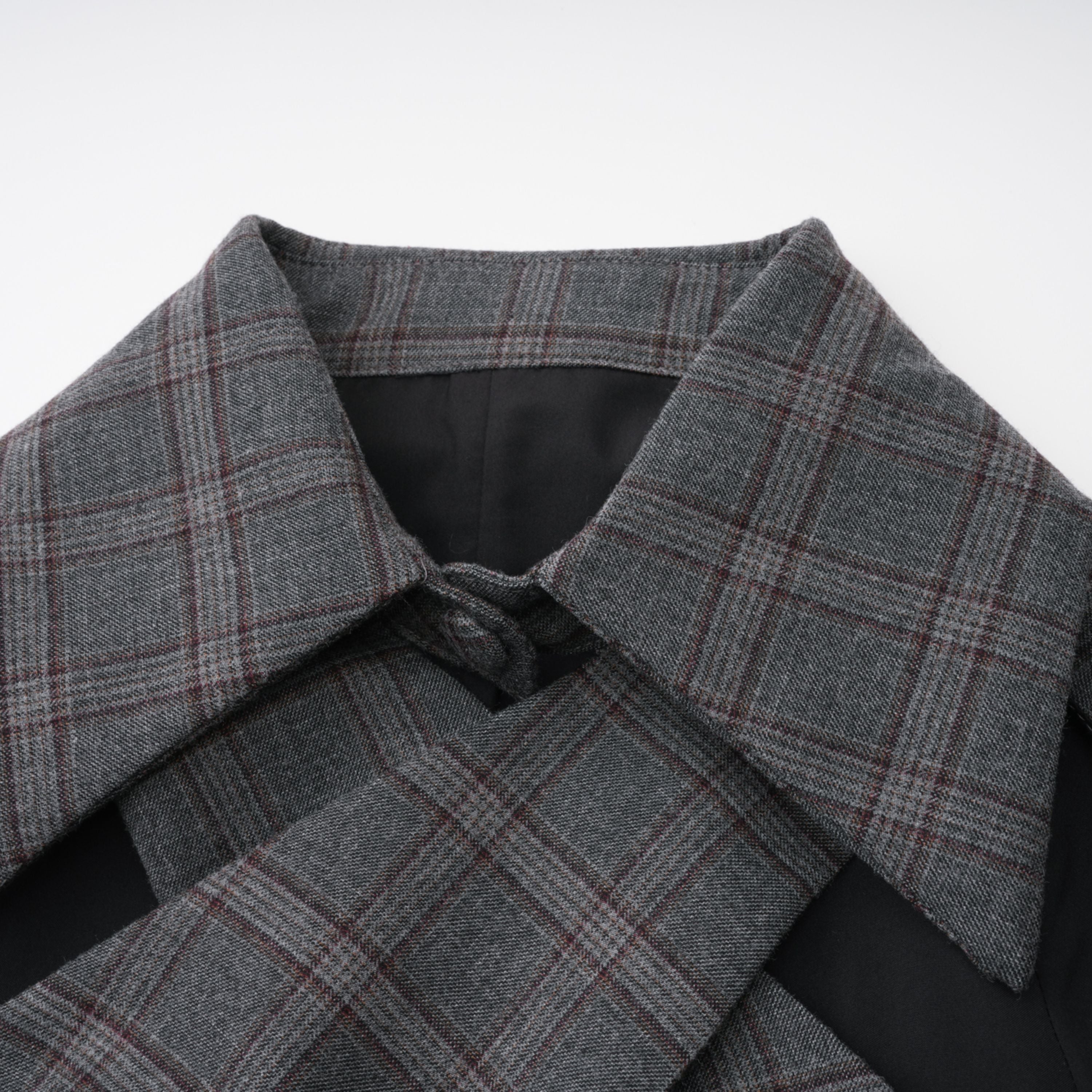 Serena Grey Cut Out Karierter Blazer & Rock Set