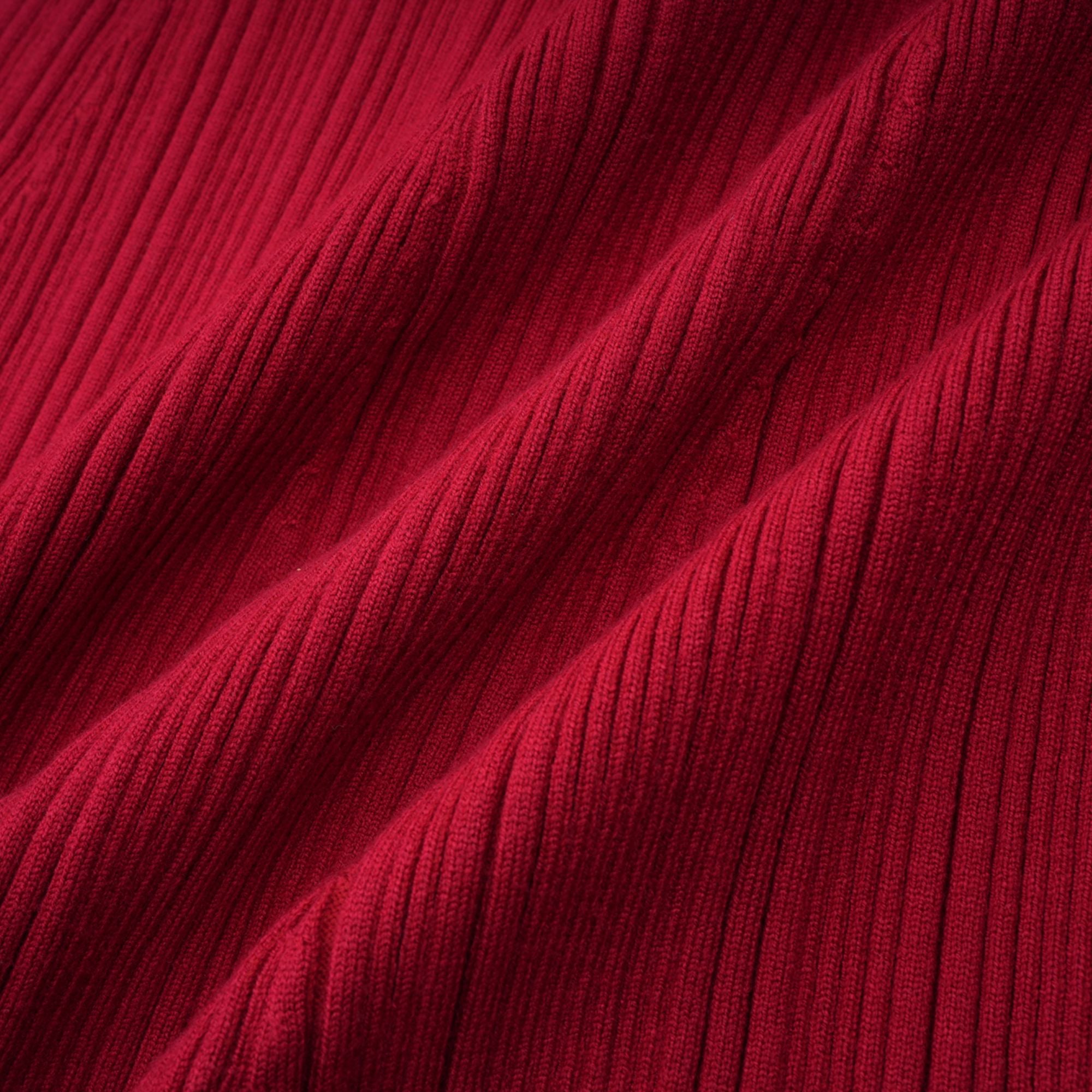 Anaxarete – Rotes, verziertes Midikleid aus Strick