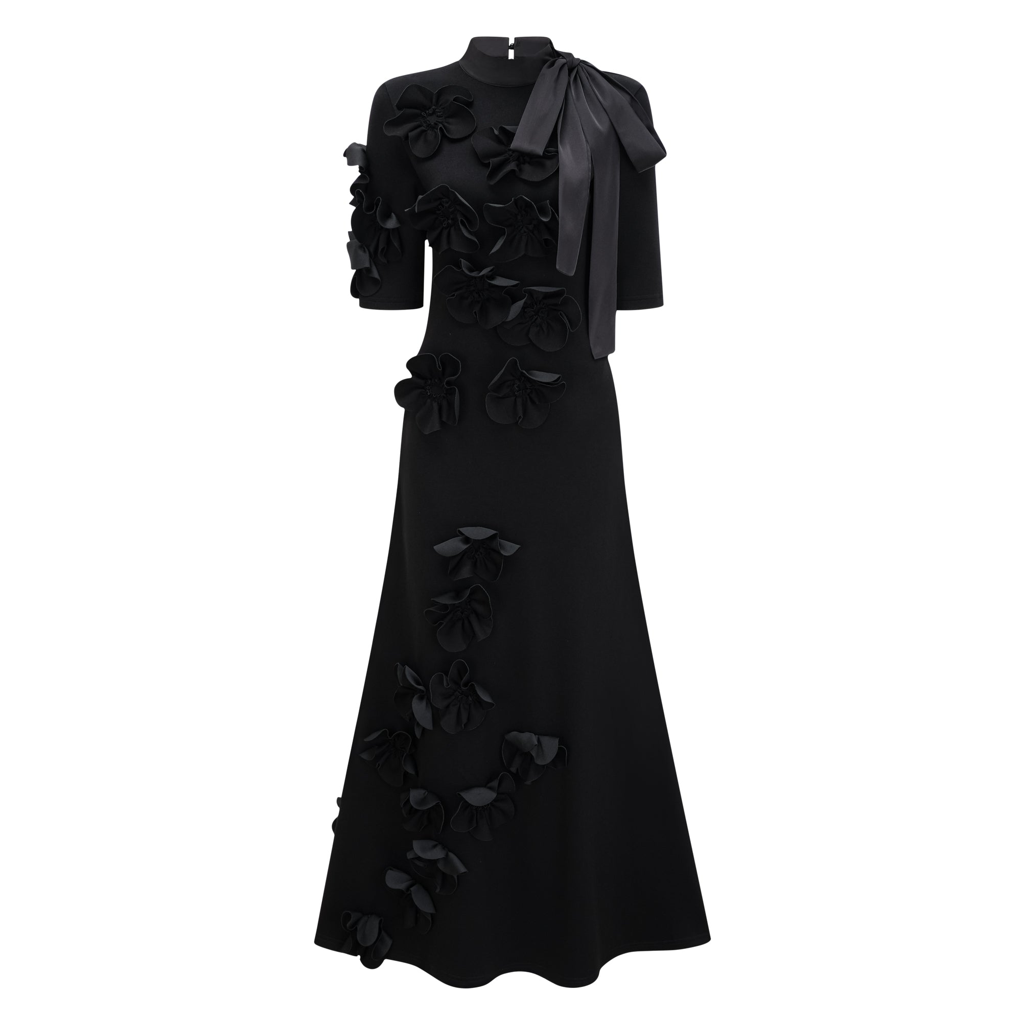 Isidora Schwarzes Maxikleid mit Schleife und Blumenapplikation