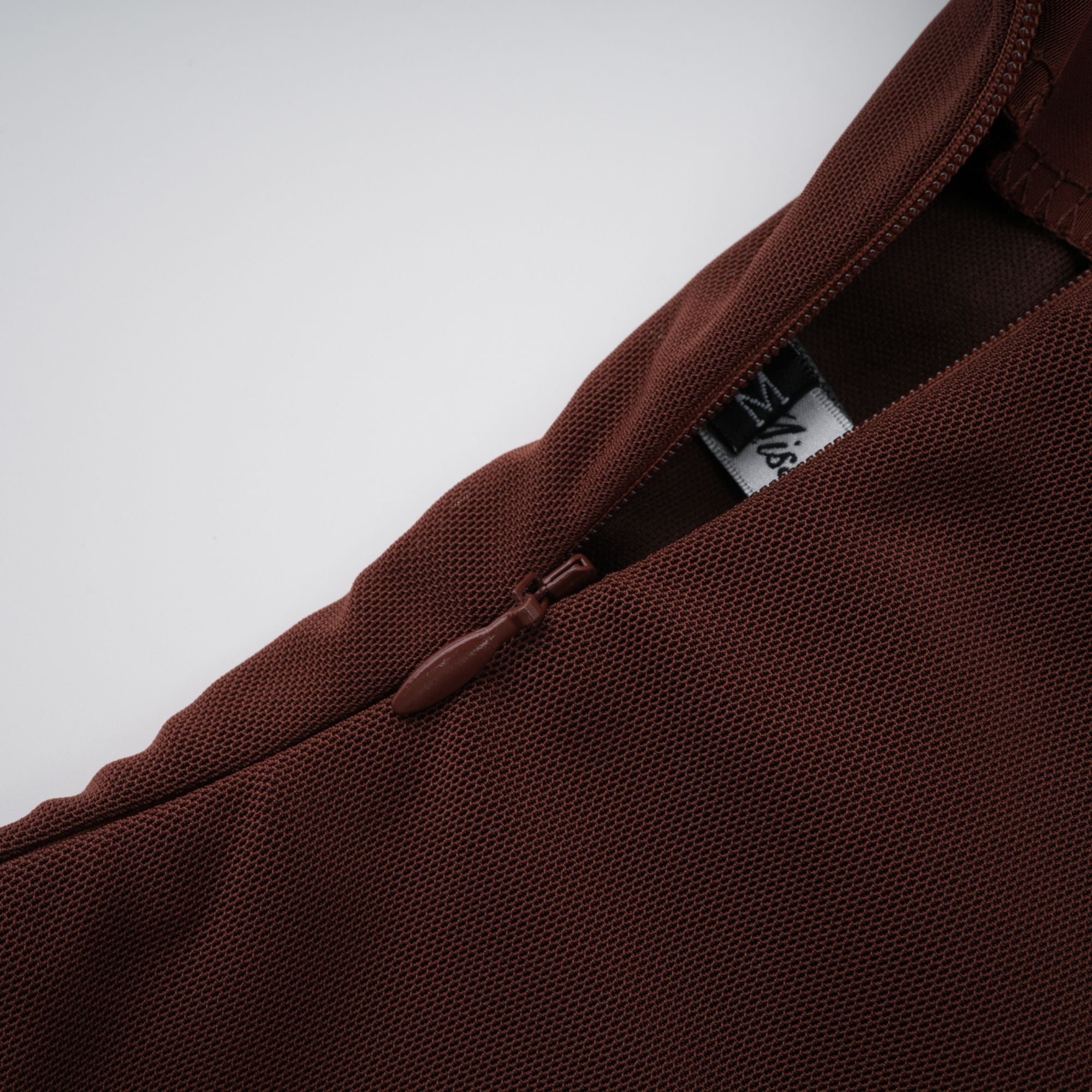 فستان فيديت بني مكشكش ماكسي (بدون قفازات)