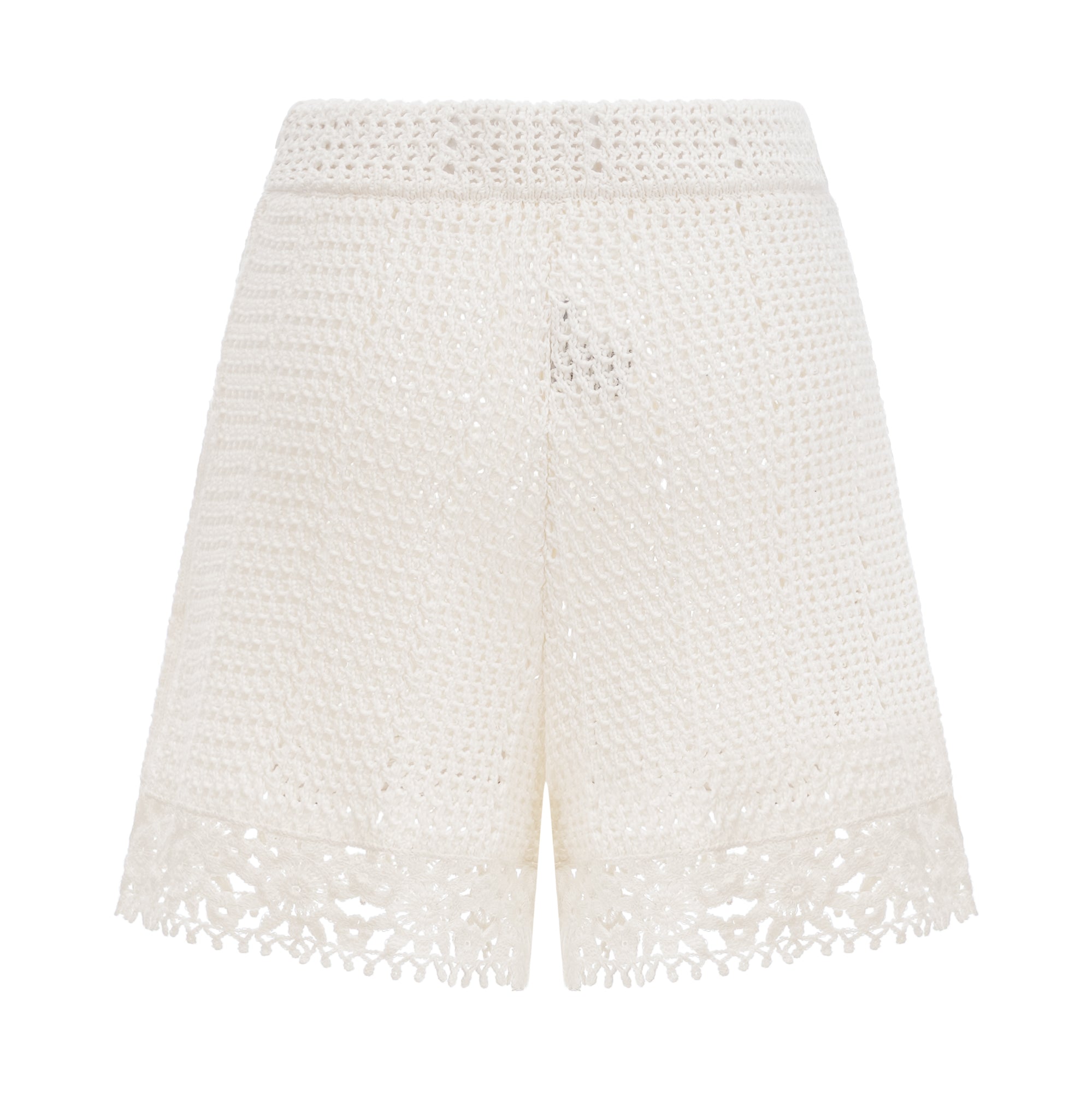 Gisèle – Zweiteiliges Set aus Oberteil und Shorts mit Häkelstrick und Blumenapplikation in Weiß