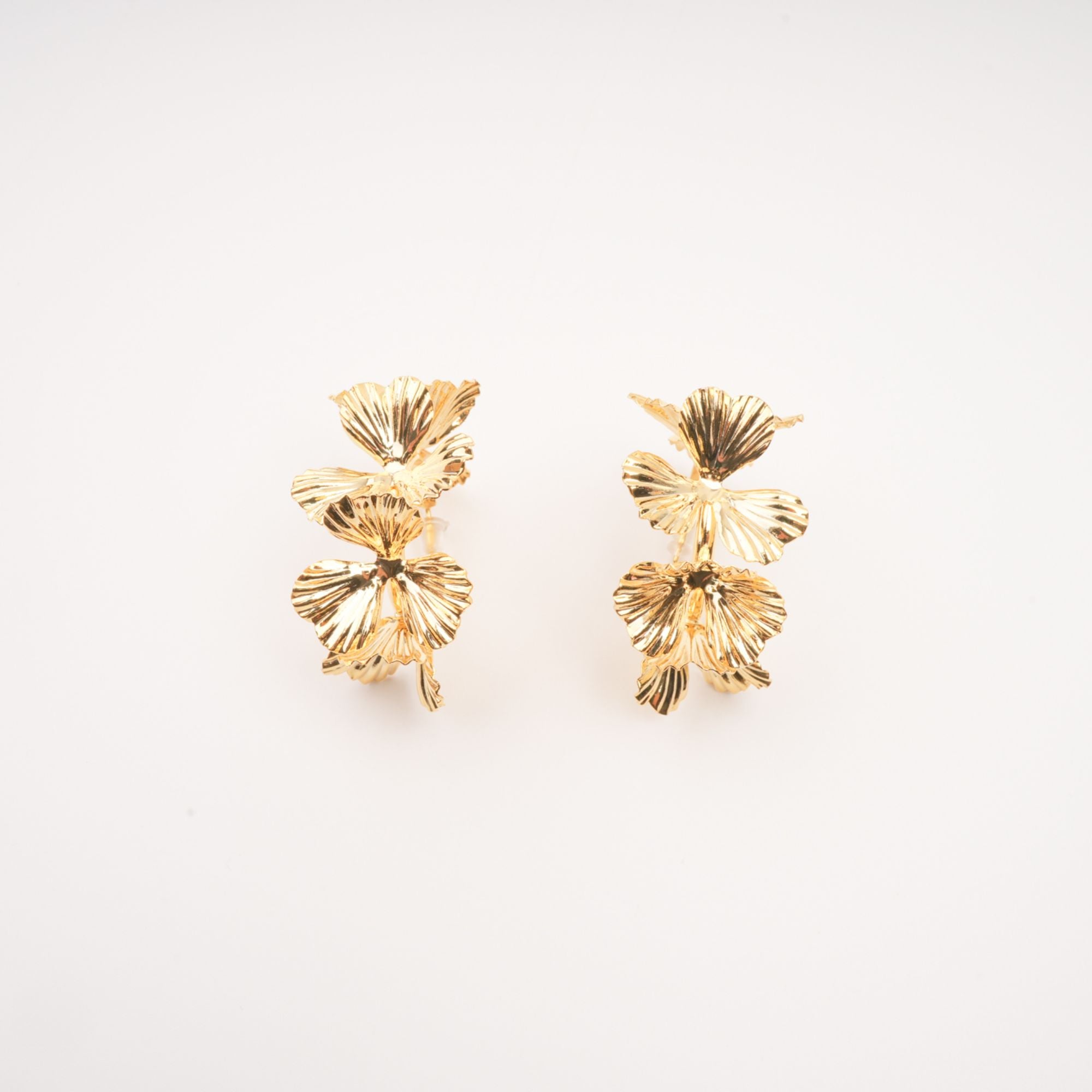 Lola faux-flower gold earrings