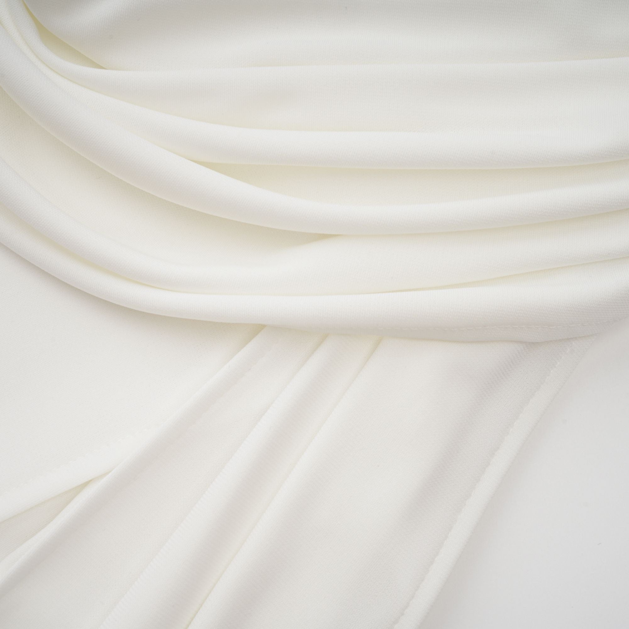 فستان ماكسي أبيض بياقة مدورة من Mystérieuse 