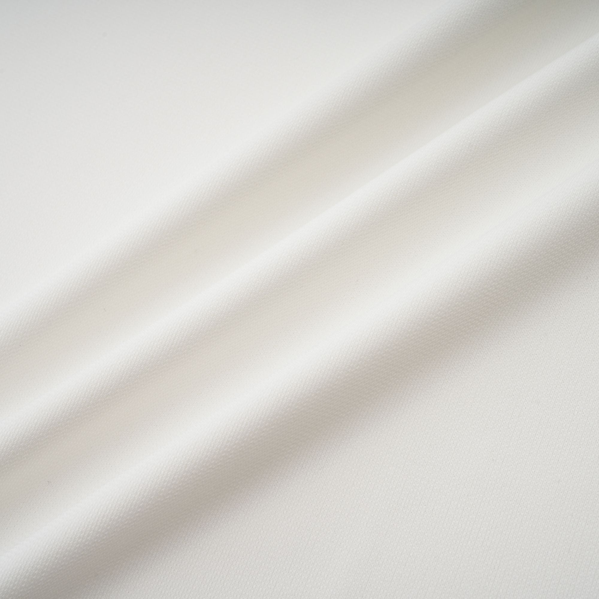 فستان ماكسي أبيض بياقة مدورة من Mystérieuse 