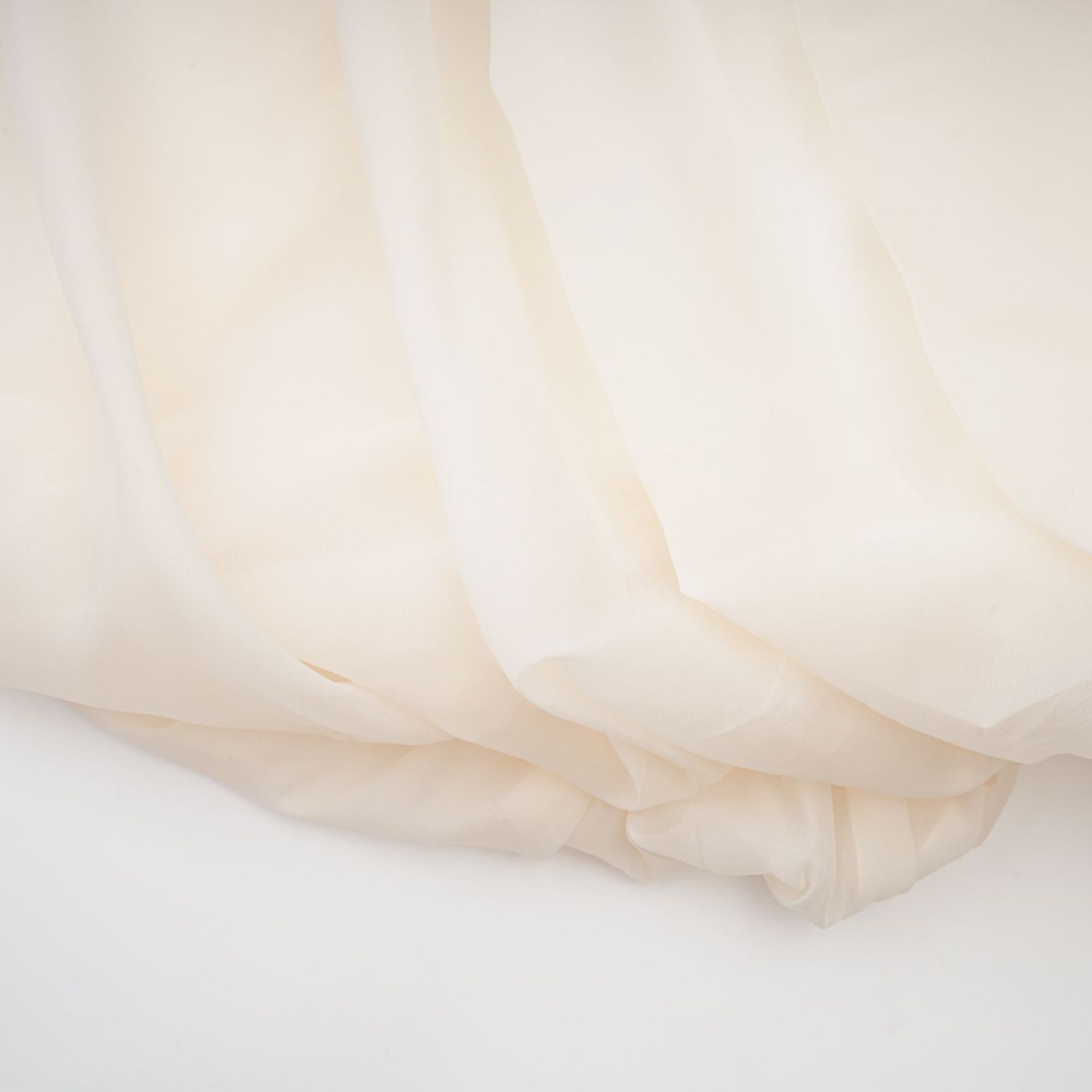 Riley Cremeweißes drapiertes Maxikleid aus Tüll