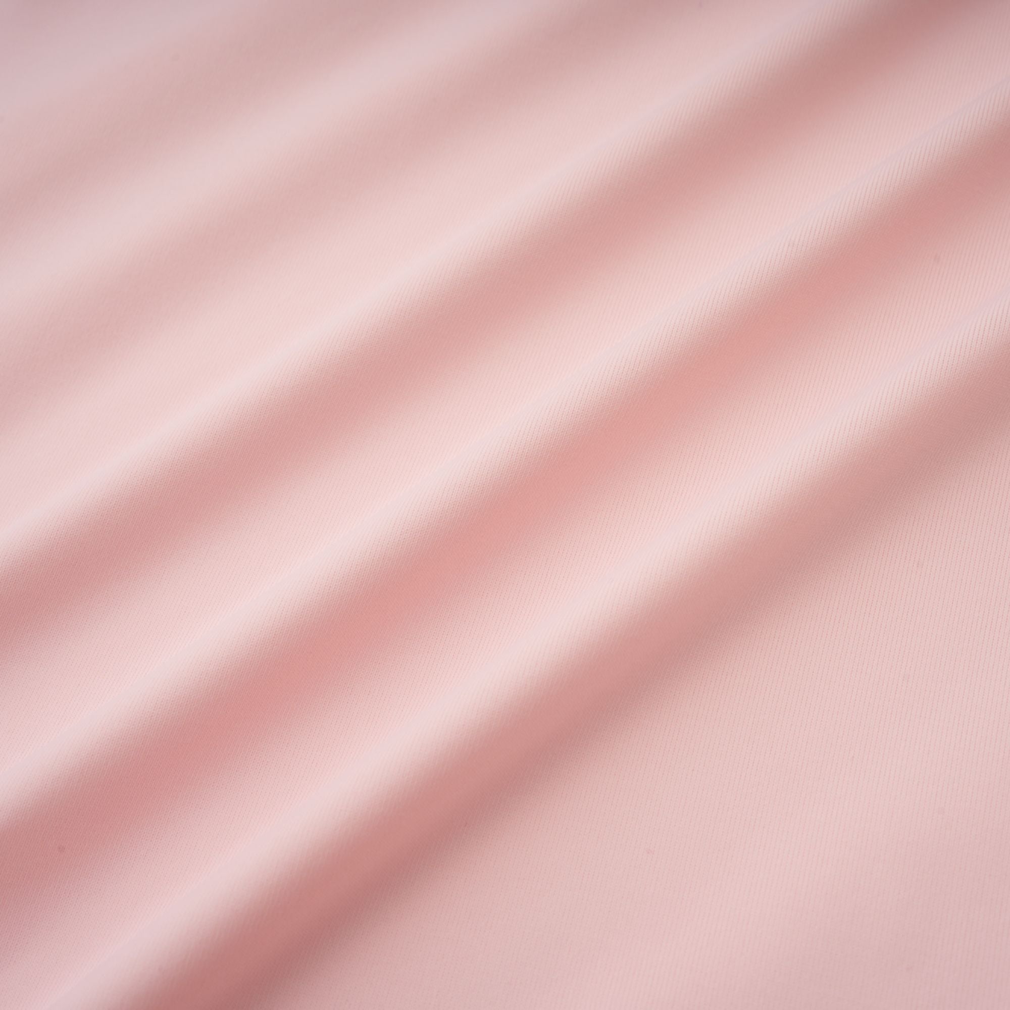 فستان ماكسي وردي بفتحة صدر على شكل قلب من ريفيري