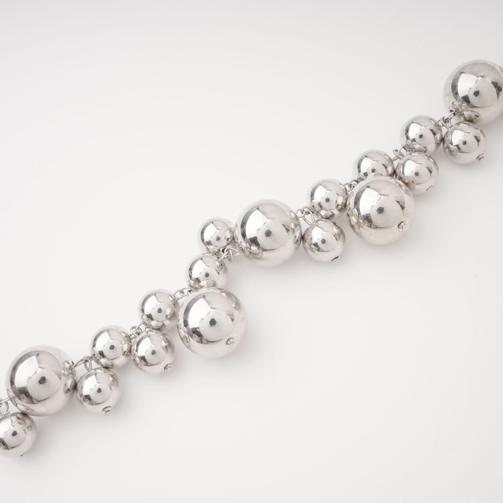 Gisèle beaded sphere necklace