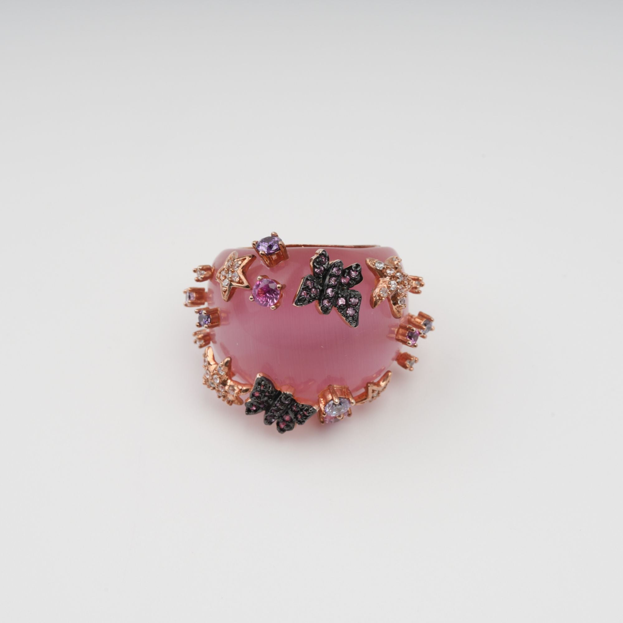 Radieuse Rosa Opal Edelsteinring mit gebogener Ecke