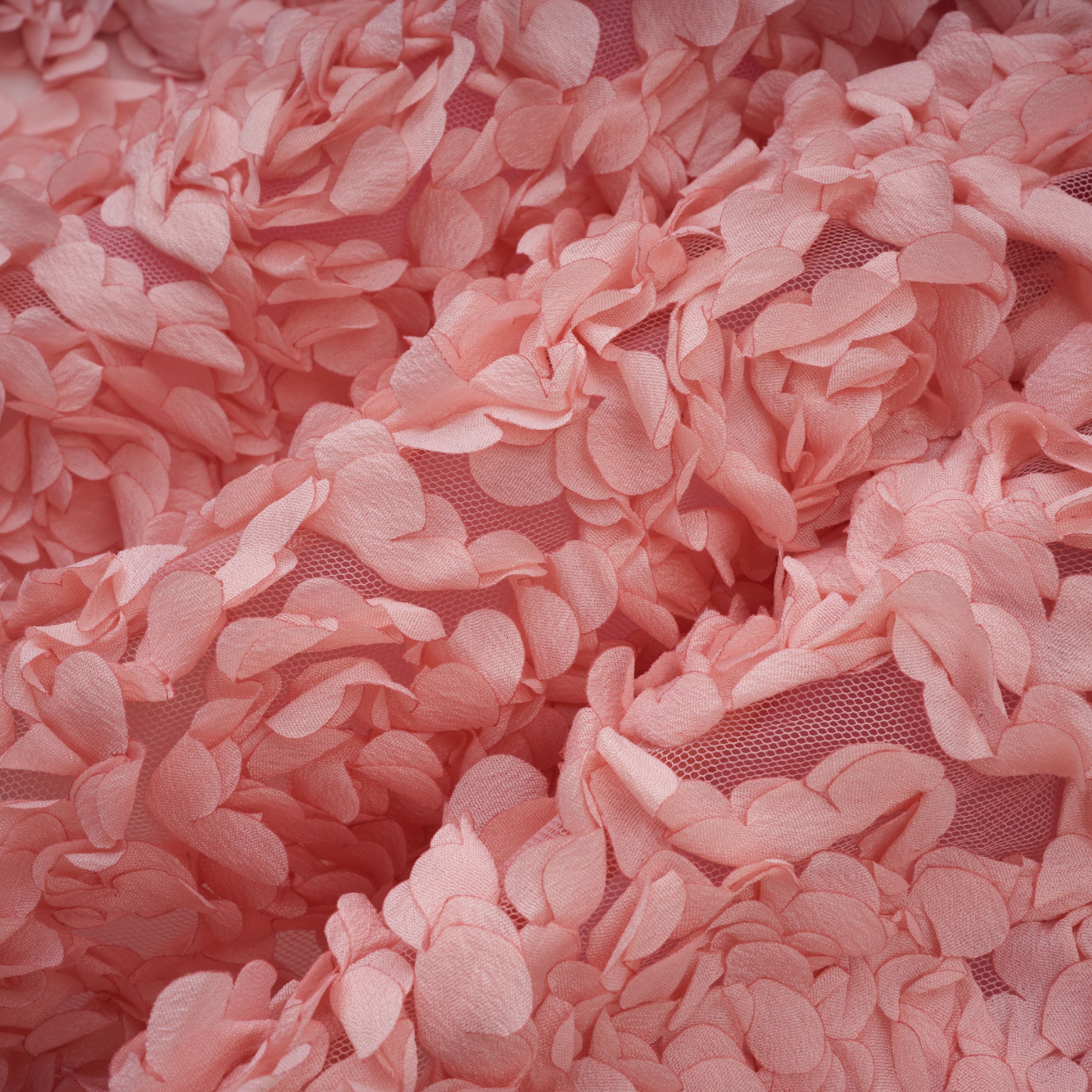 Rachel – Minikleid aus Tüll mit 3D-Blütenblättern in Rosa