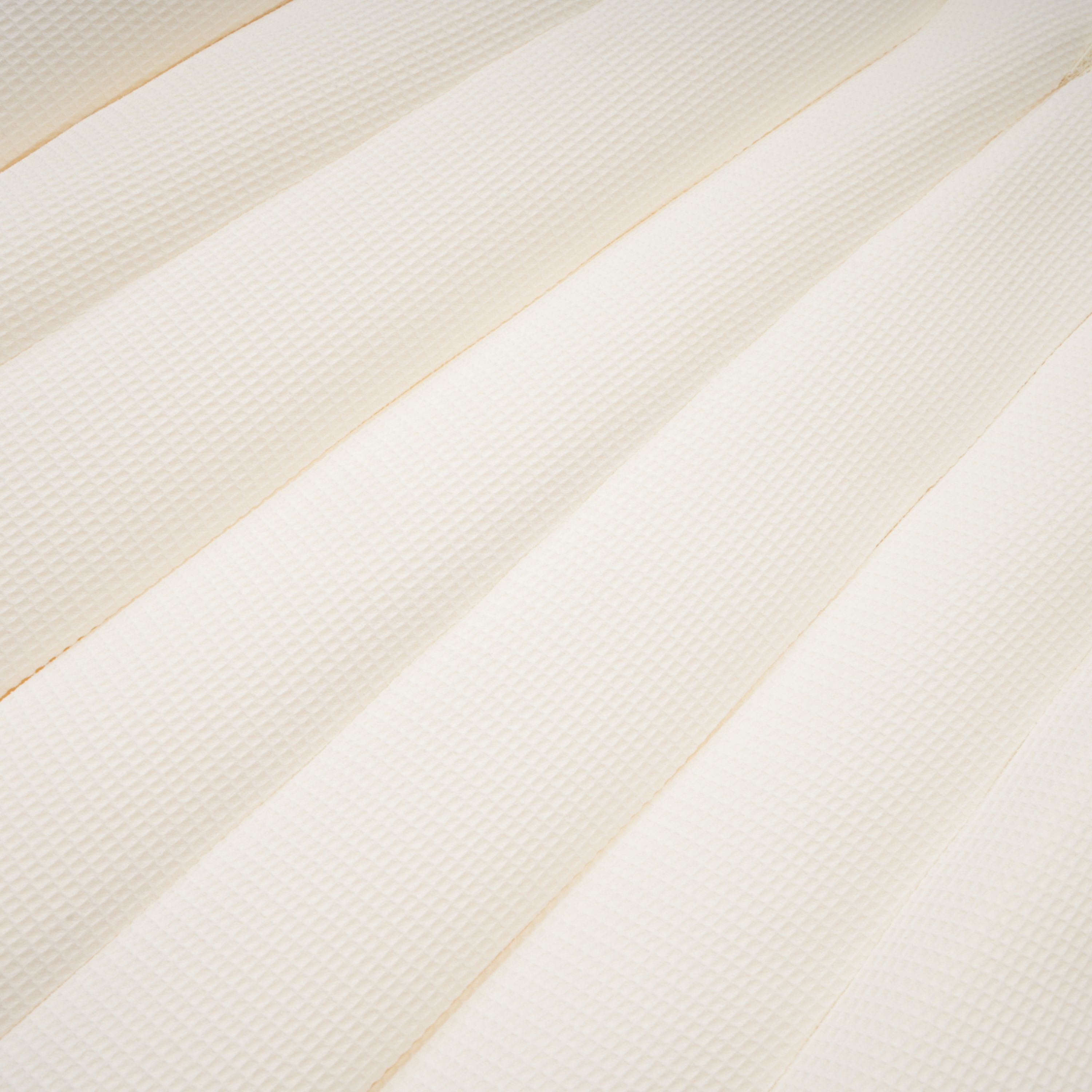 فستان مايل الأبيض القصير المطرز بالزهور 