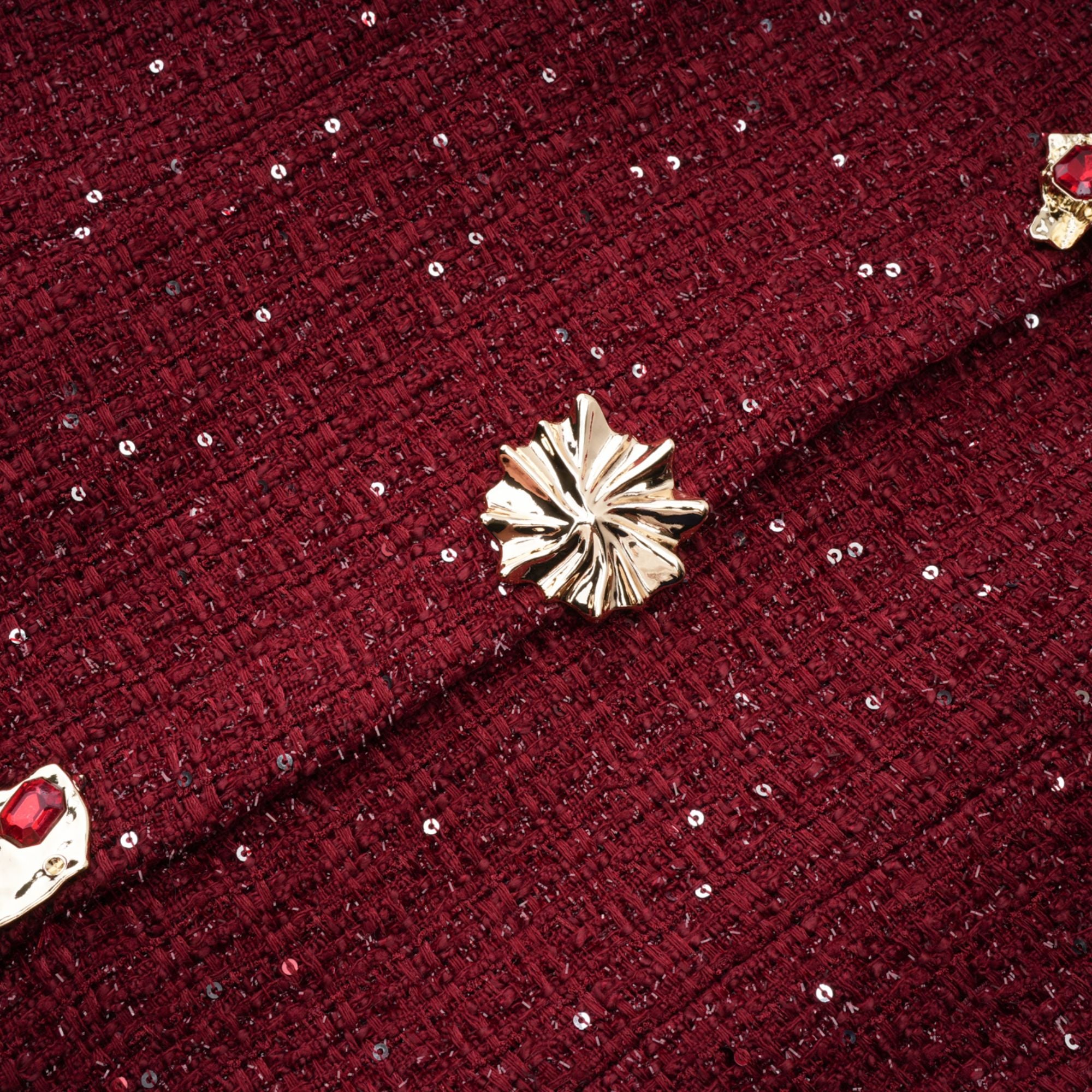 فستان قصير من التويد مزين باللون الأحمر من Ancora