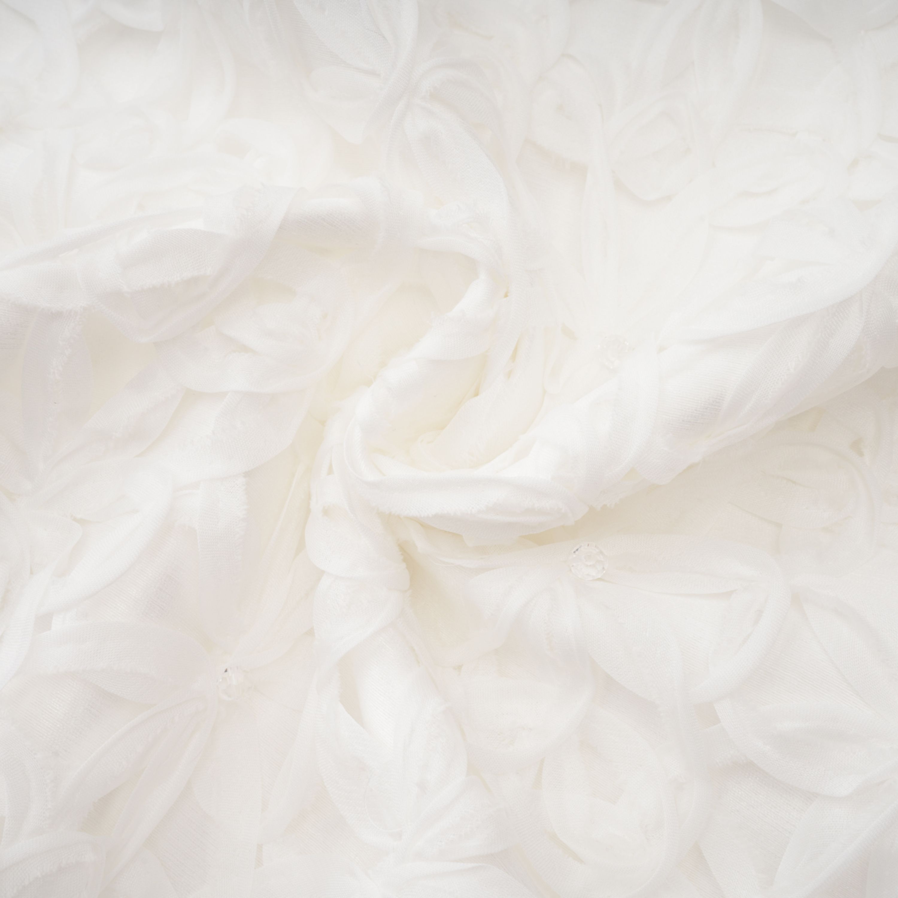 Dulcie – Weißes Jacquard-Set mit Schal und Kleid mit Blumenmuster