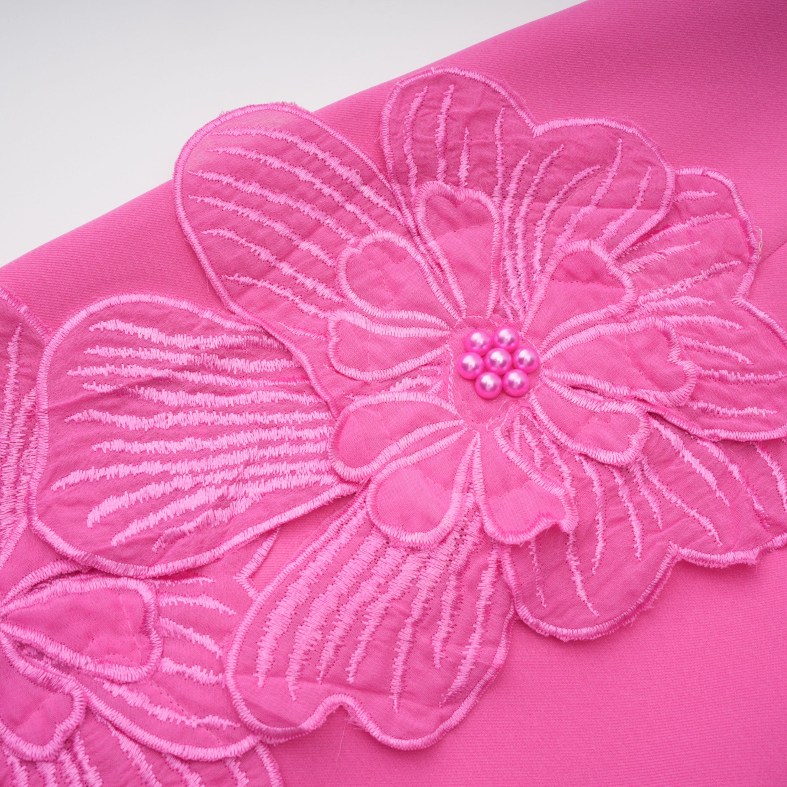 Fleurine Mini-Kleid mit floraler Applikation in Pink