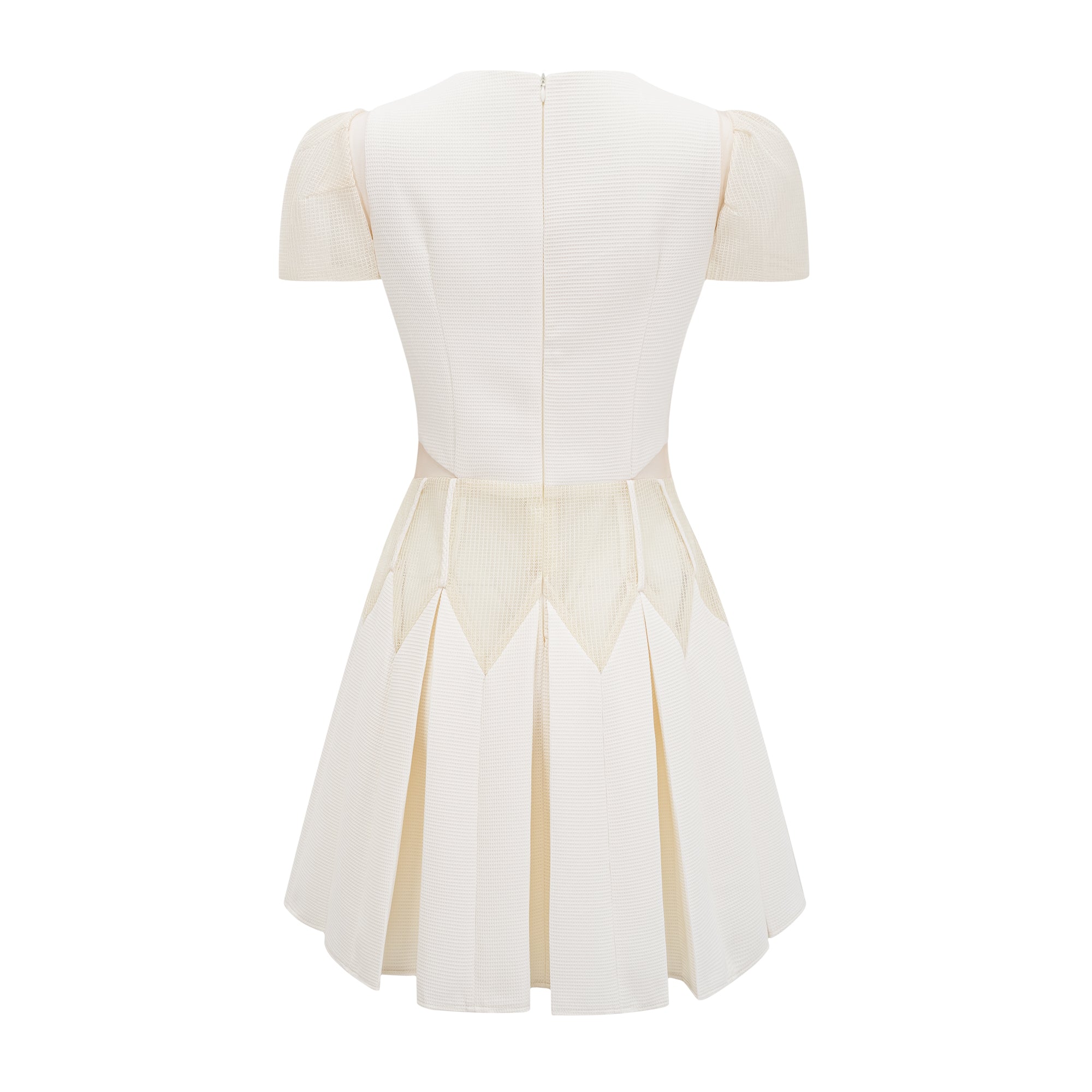 فستان مايل الأبيض القصير المطرز بالزهور 