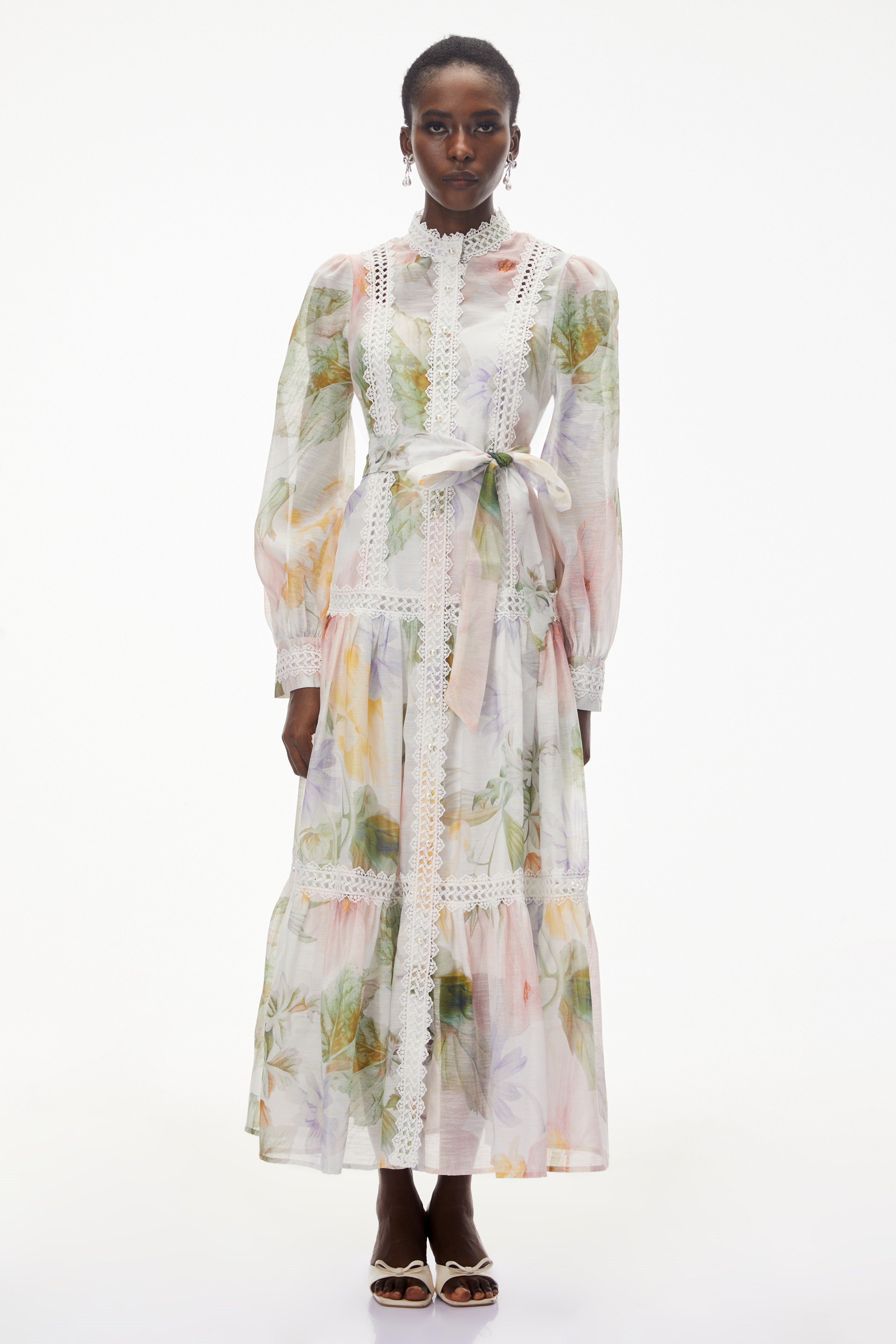 Midi-Kleid „Danae White“ mit Blumenmuster und Spitzenbesatz