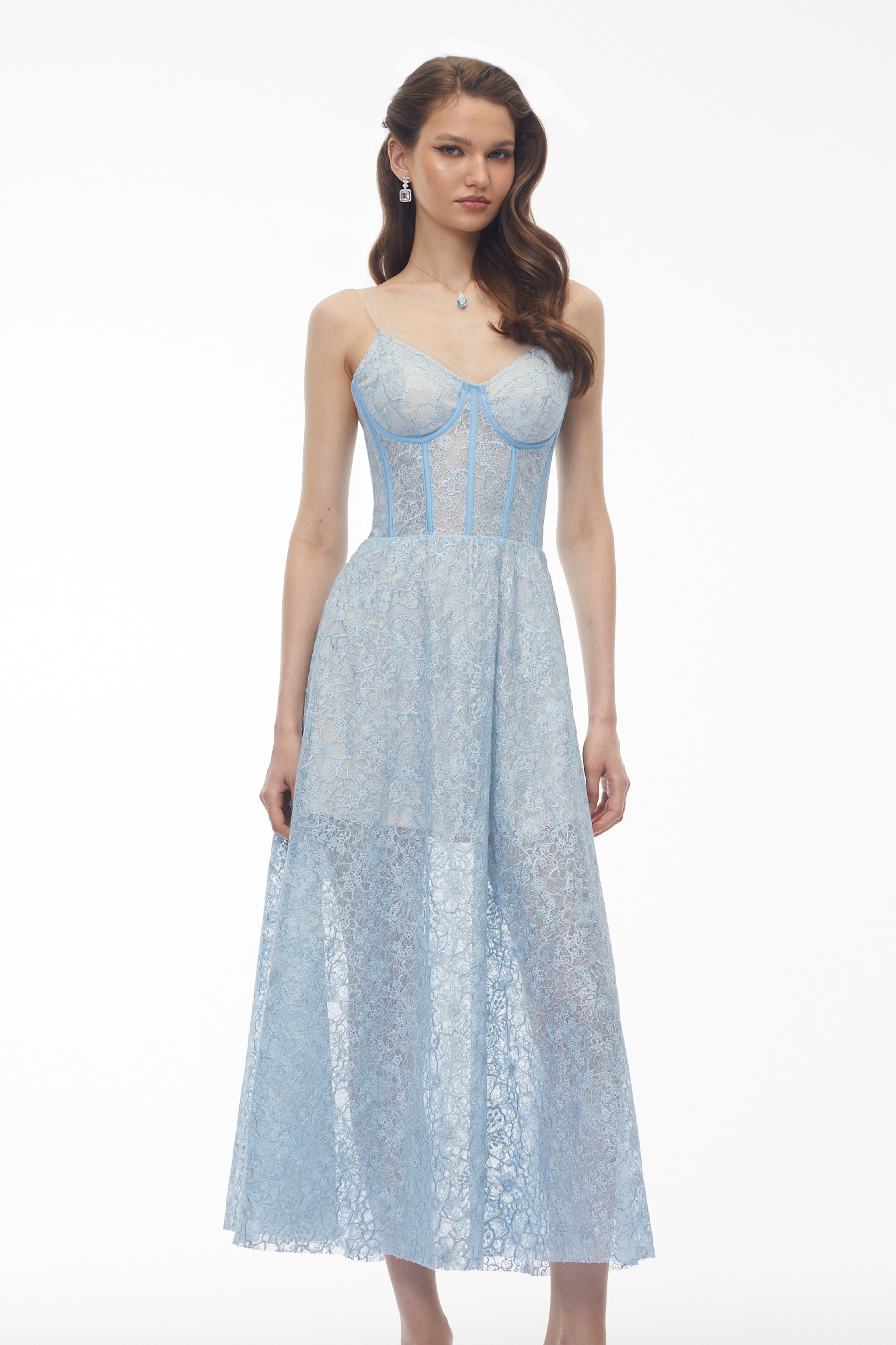 Robe longue sans manches en dentelle à fleurs Dorothea, bleu clair