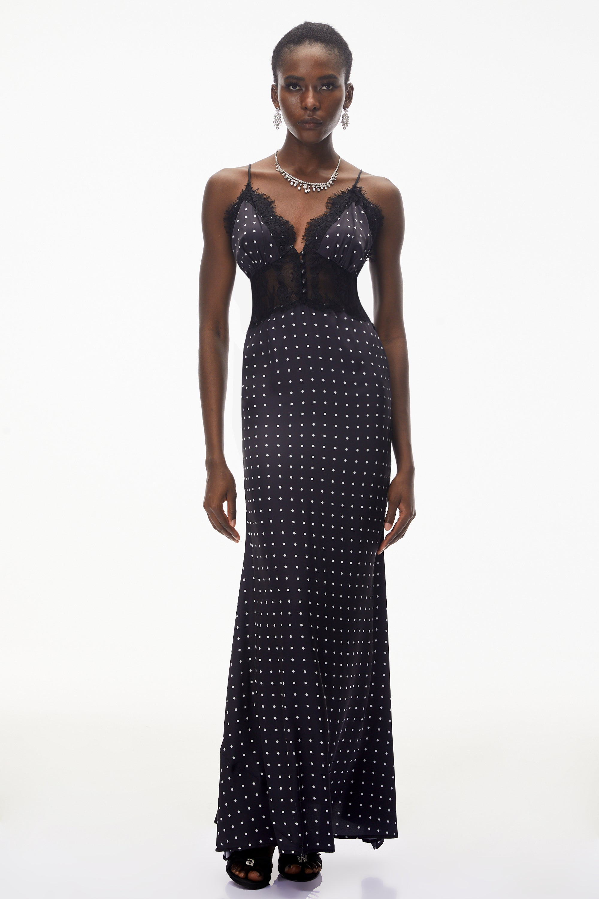 Eleanor – Maxikleid in Schwarz mit Polka-Dots und Spitzenbesatz