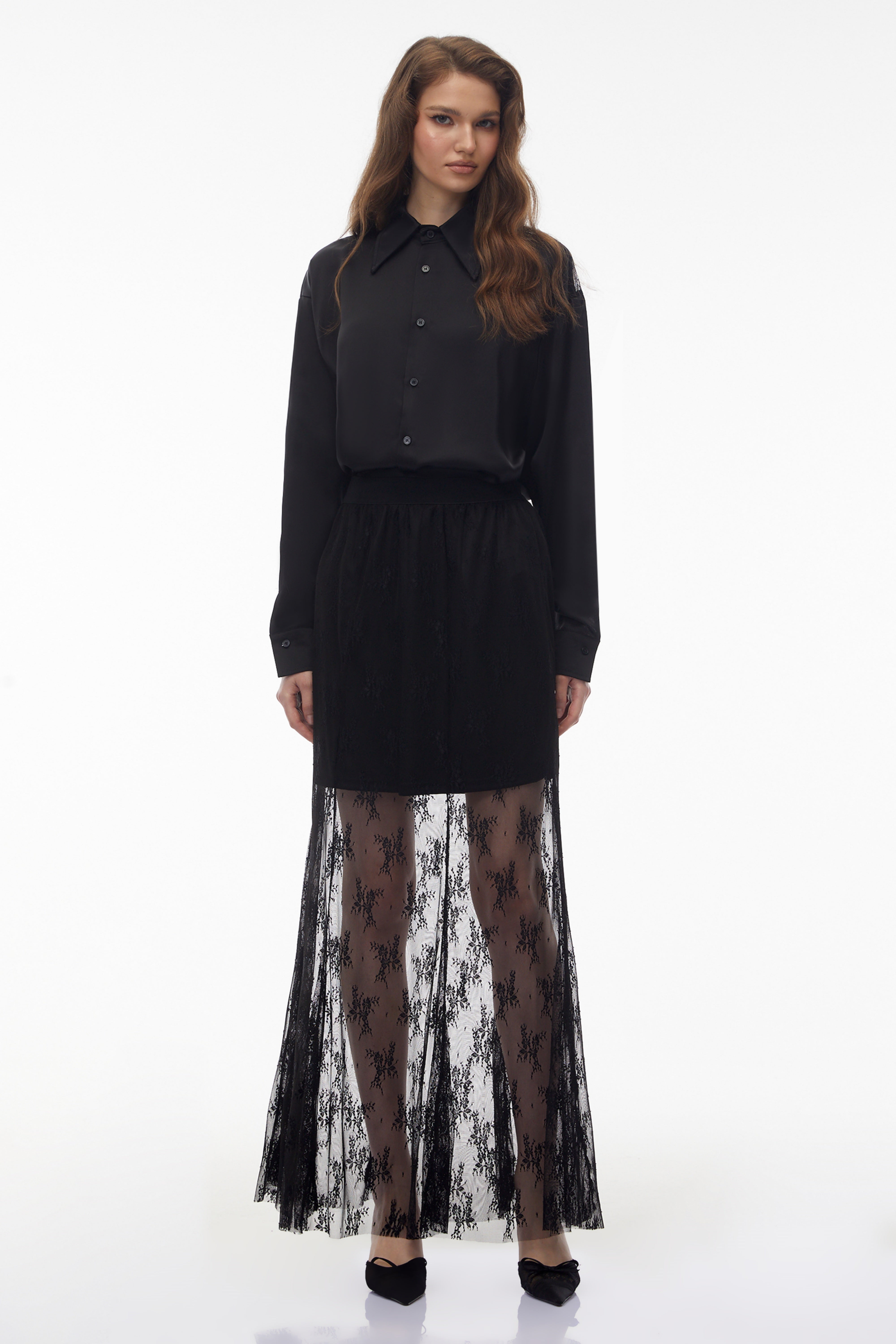 طقم قميص وتنورة من الساتان الأسود من Fauna