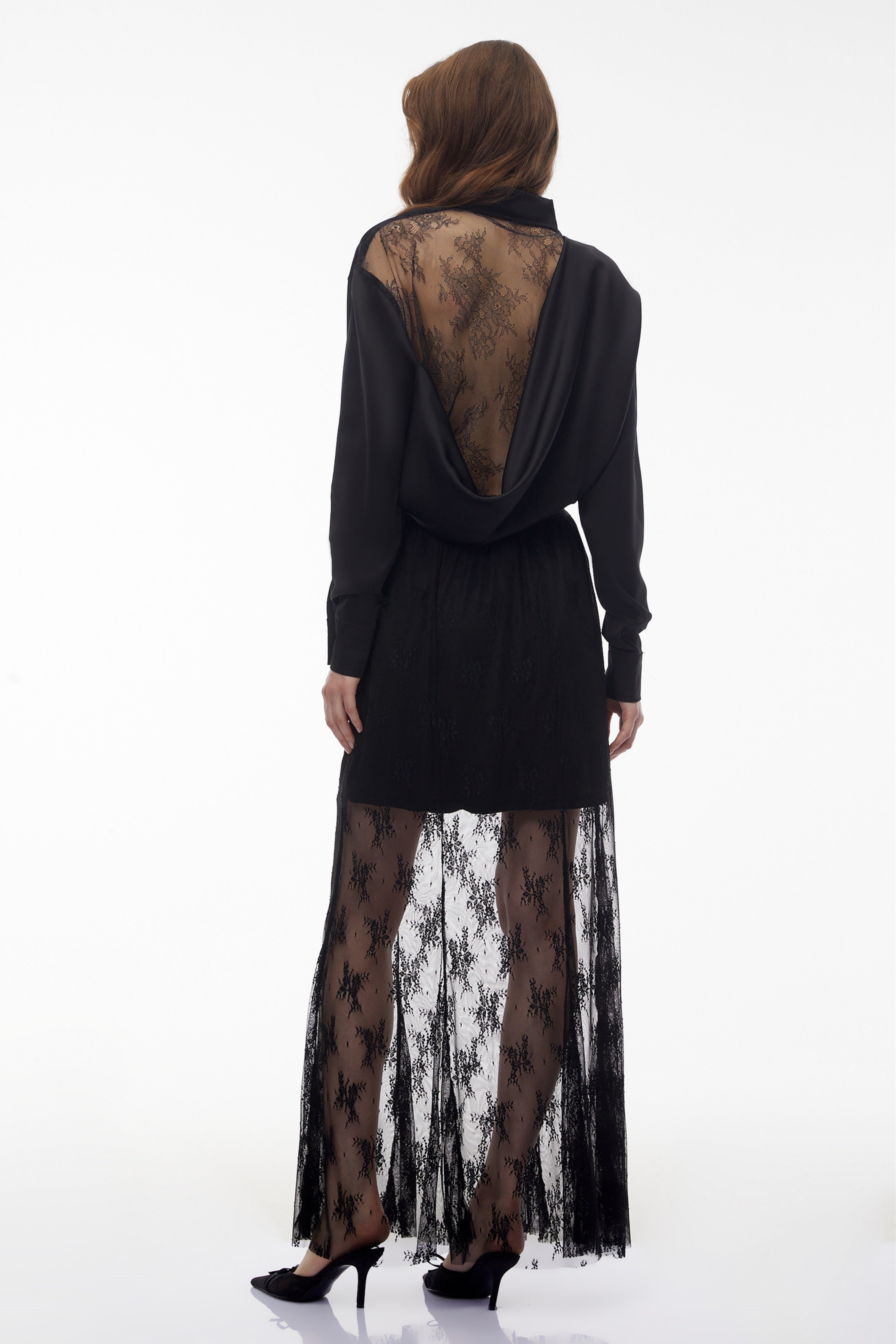 طقم قميص وتنورة من الساتان الأسود من Fauna