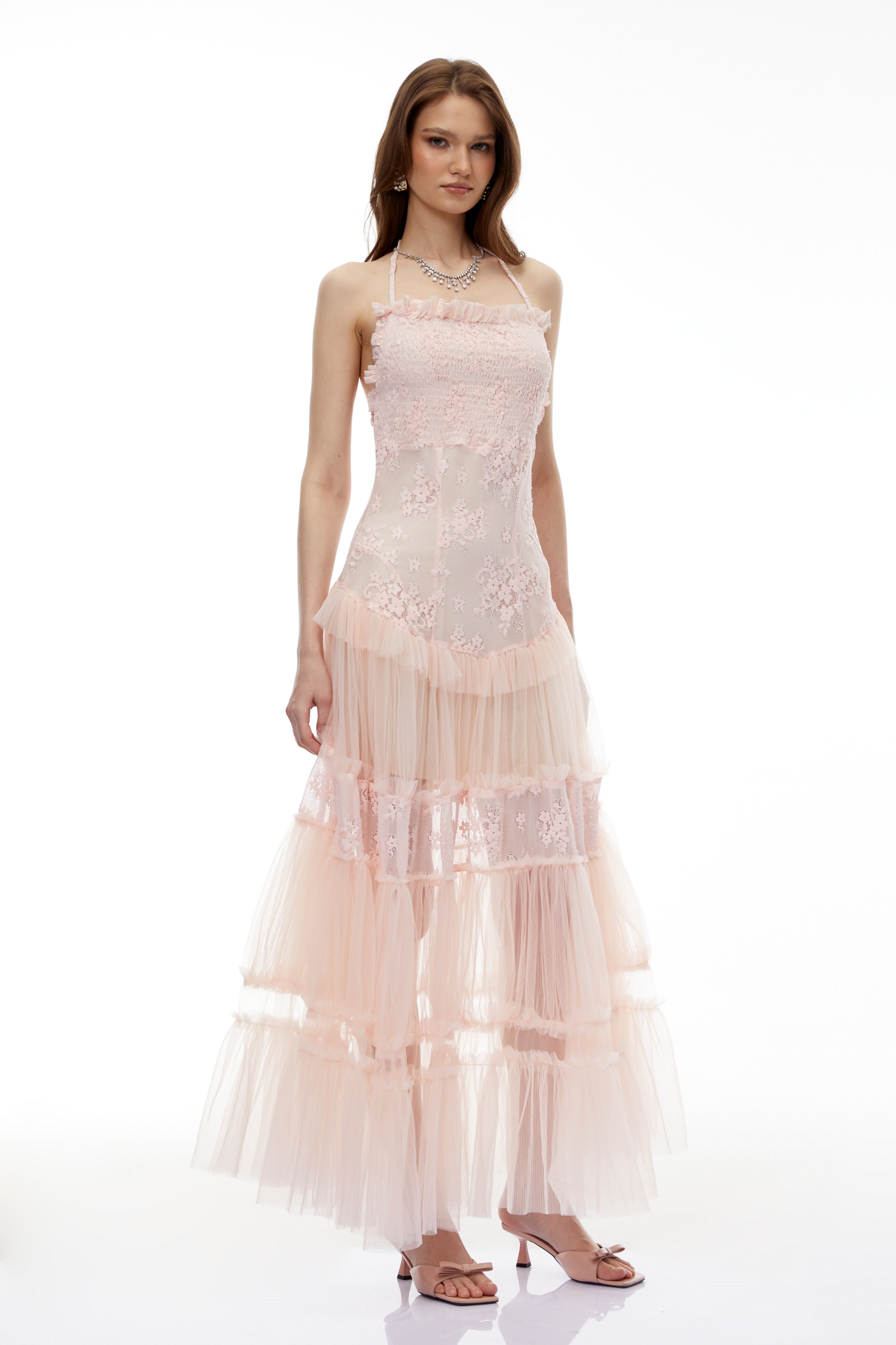 فستان طويل متدرج من الدانتيل المزين بزهور وردية من فرانسين