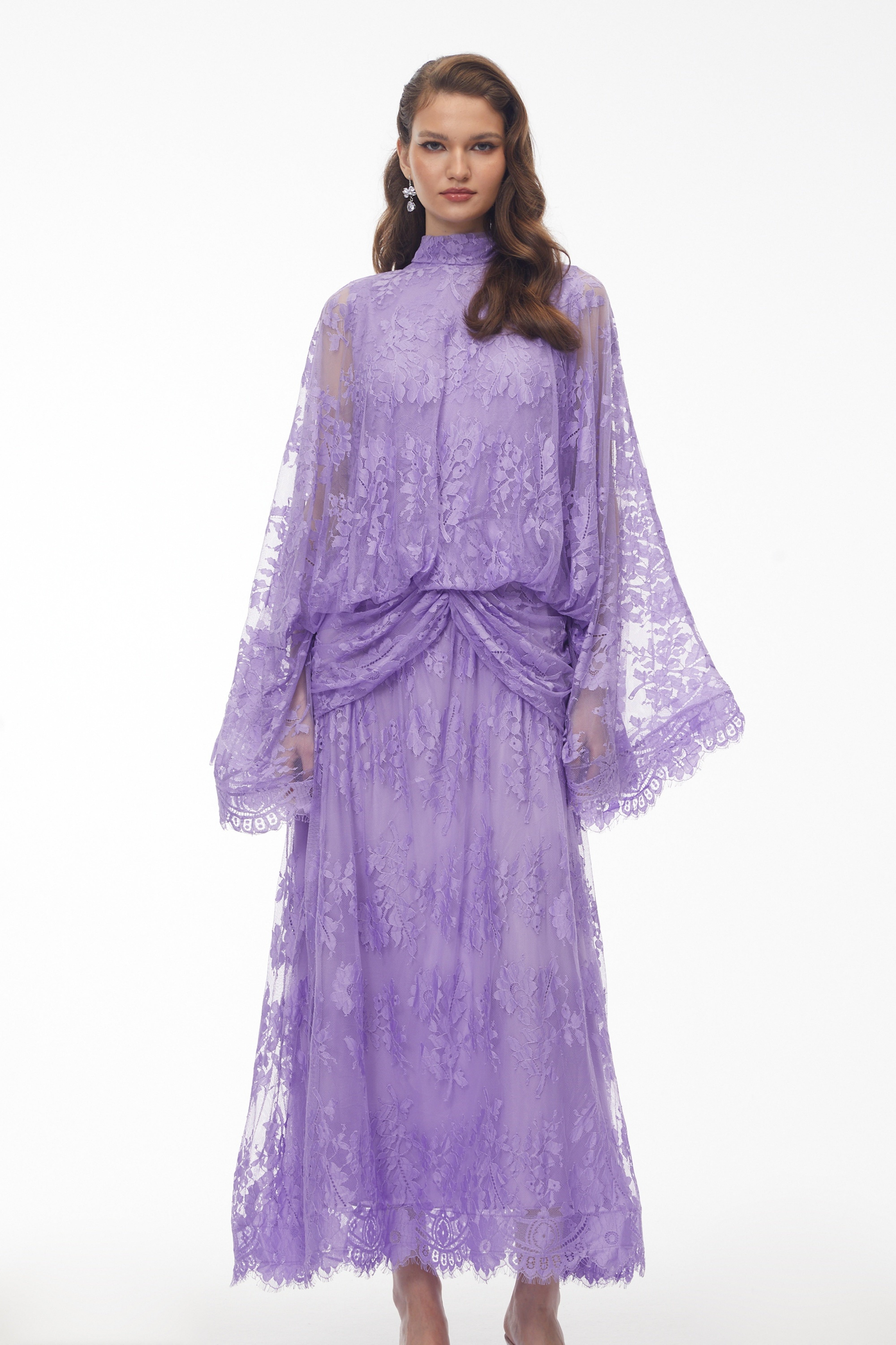 Robe longue Franziska en dentelle drapée violet