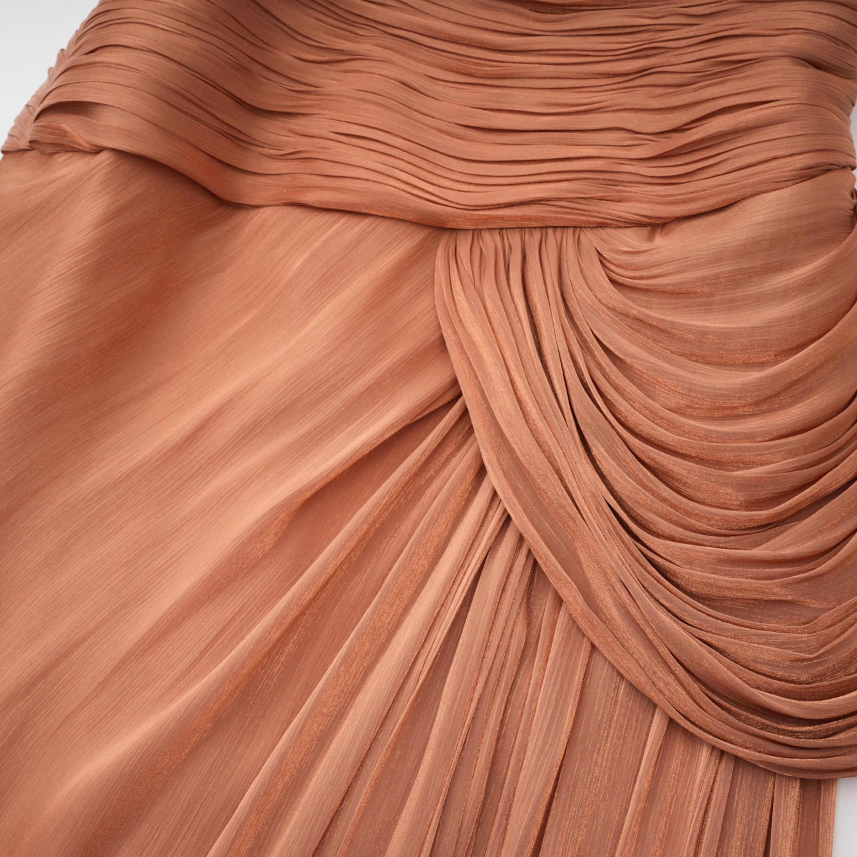 Robe longue froncée asymétrique brillante Gelsomina Gold