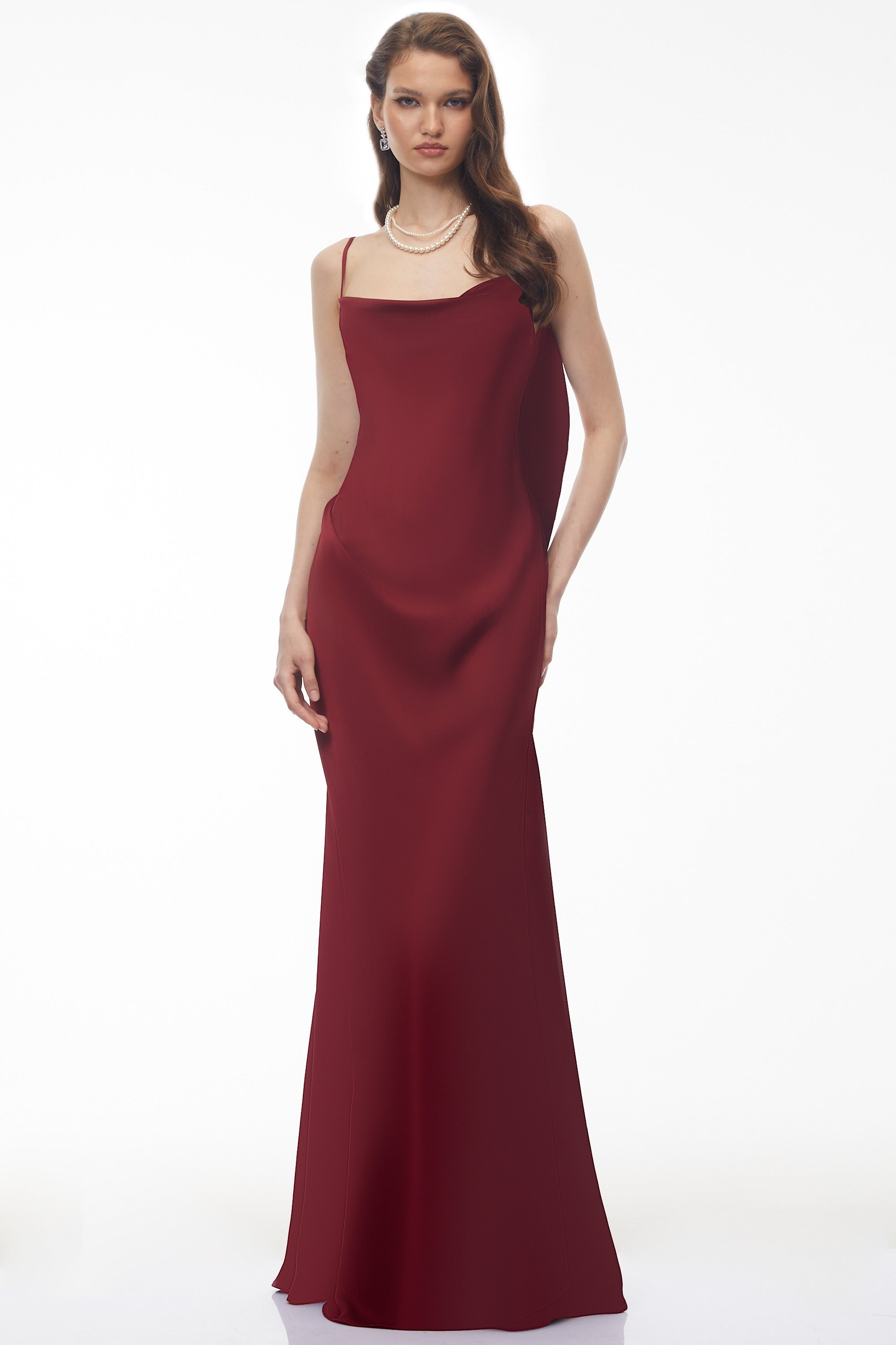 Robe longue à col rond et dos nu Antónia Red