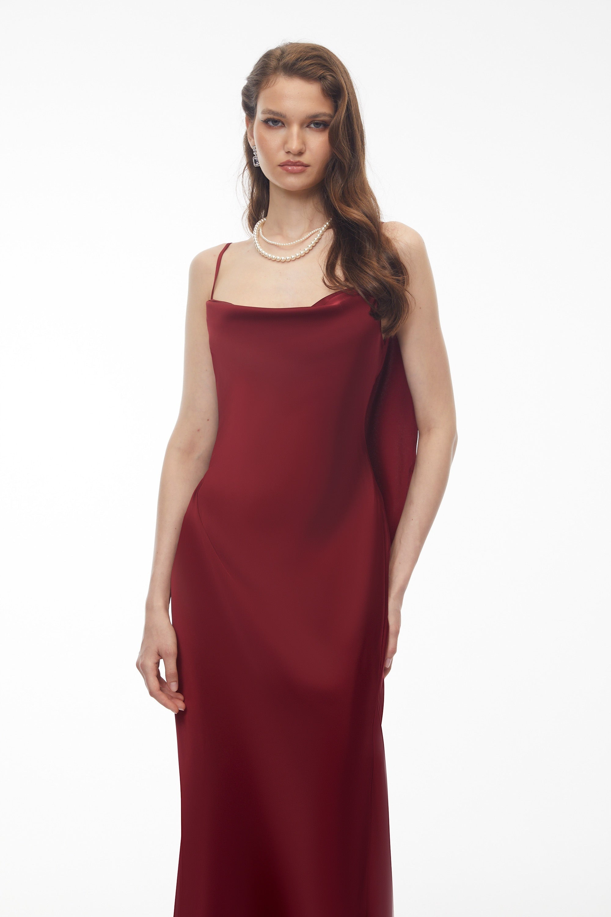 Robe longue à col rond et dos nu Antónia Red