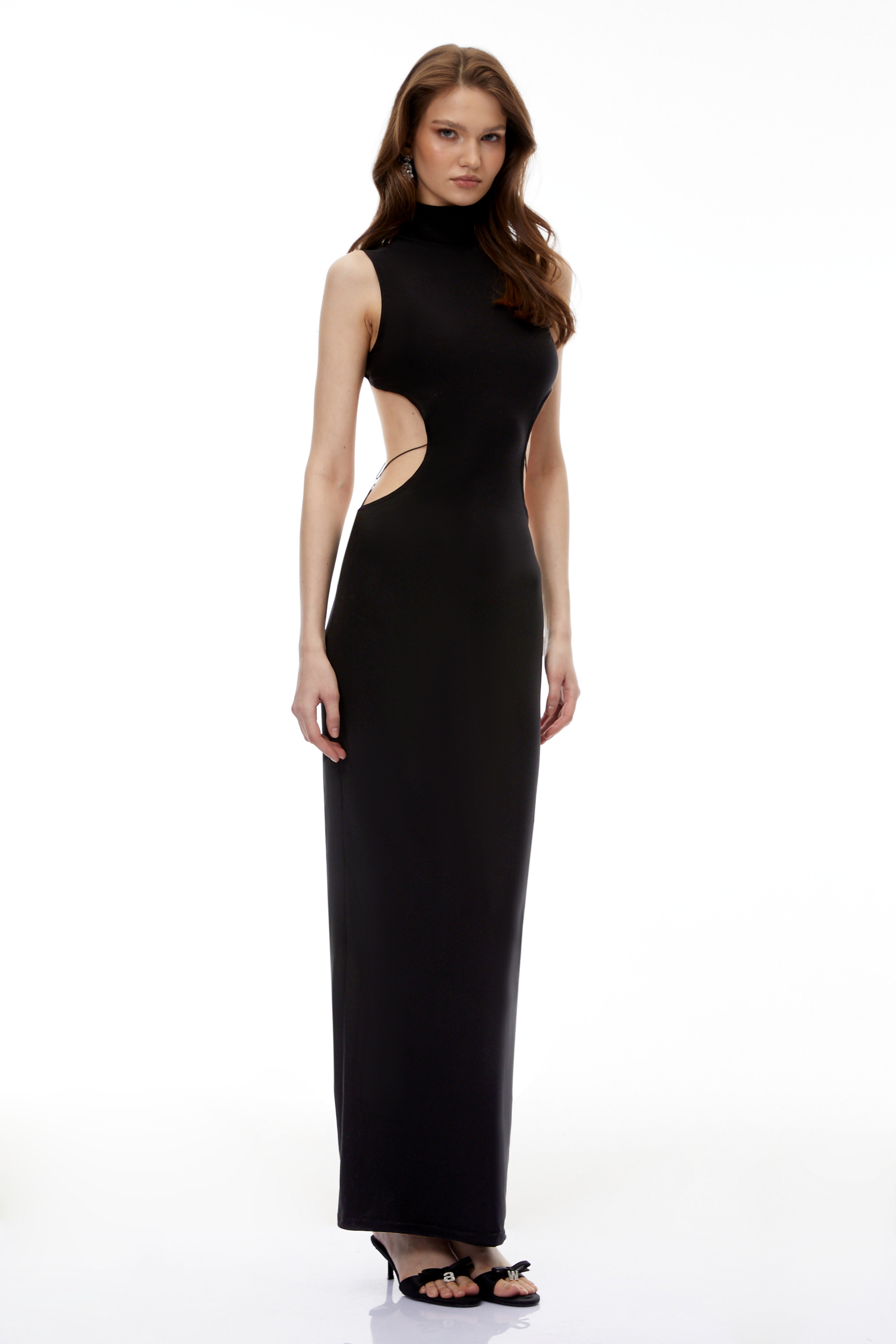 Gwendolen Black – Maxikleid mit Cut-outs und offenem Rücken