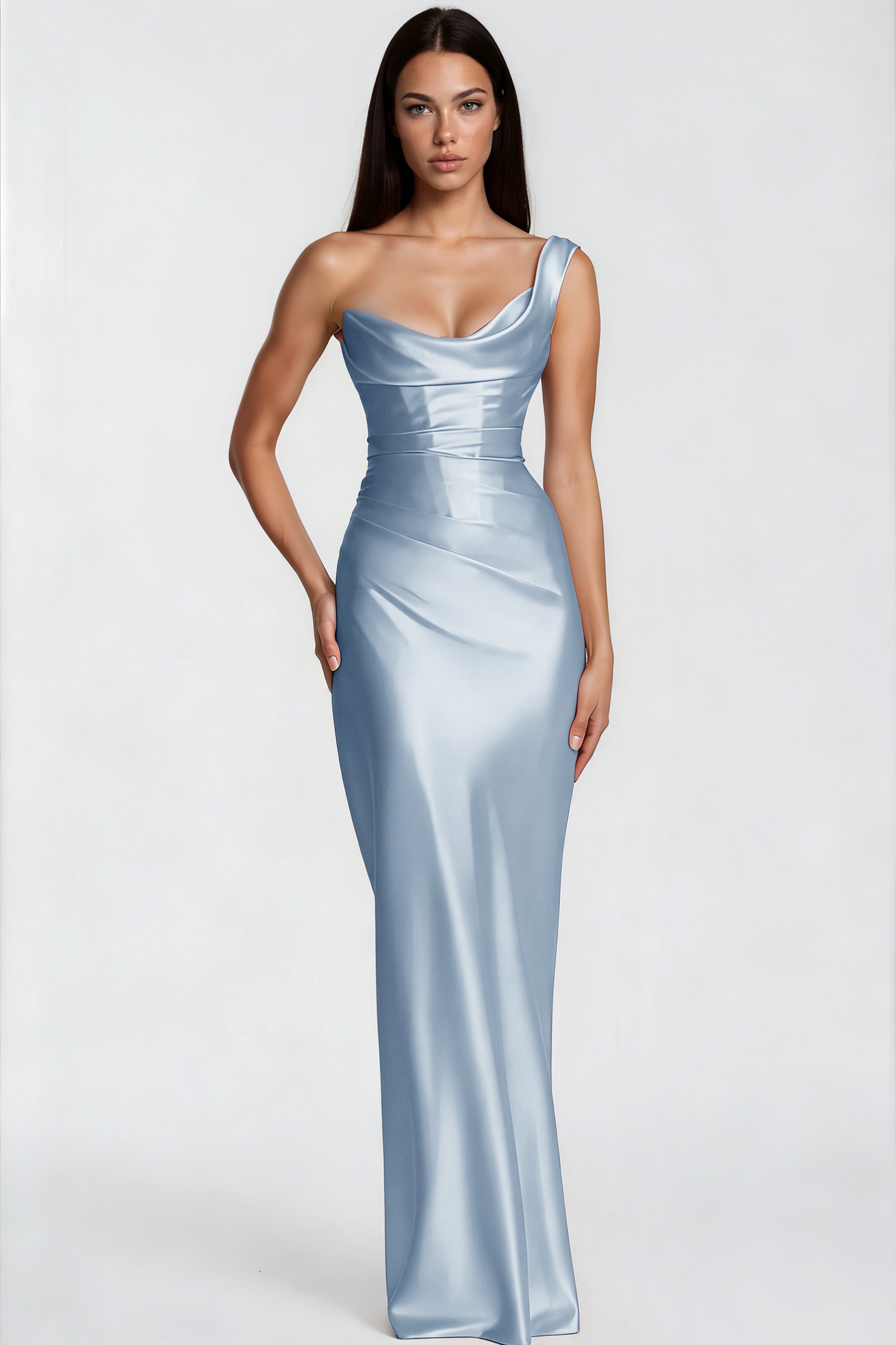 فستان طويل من الساتان بكتف واحد من هانا بلو