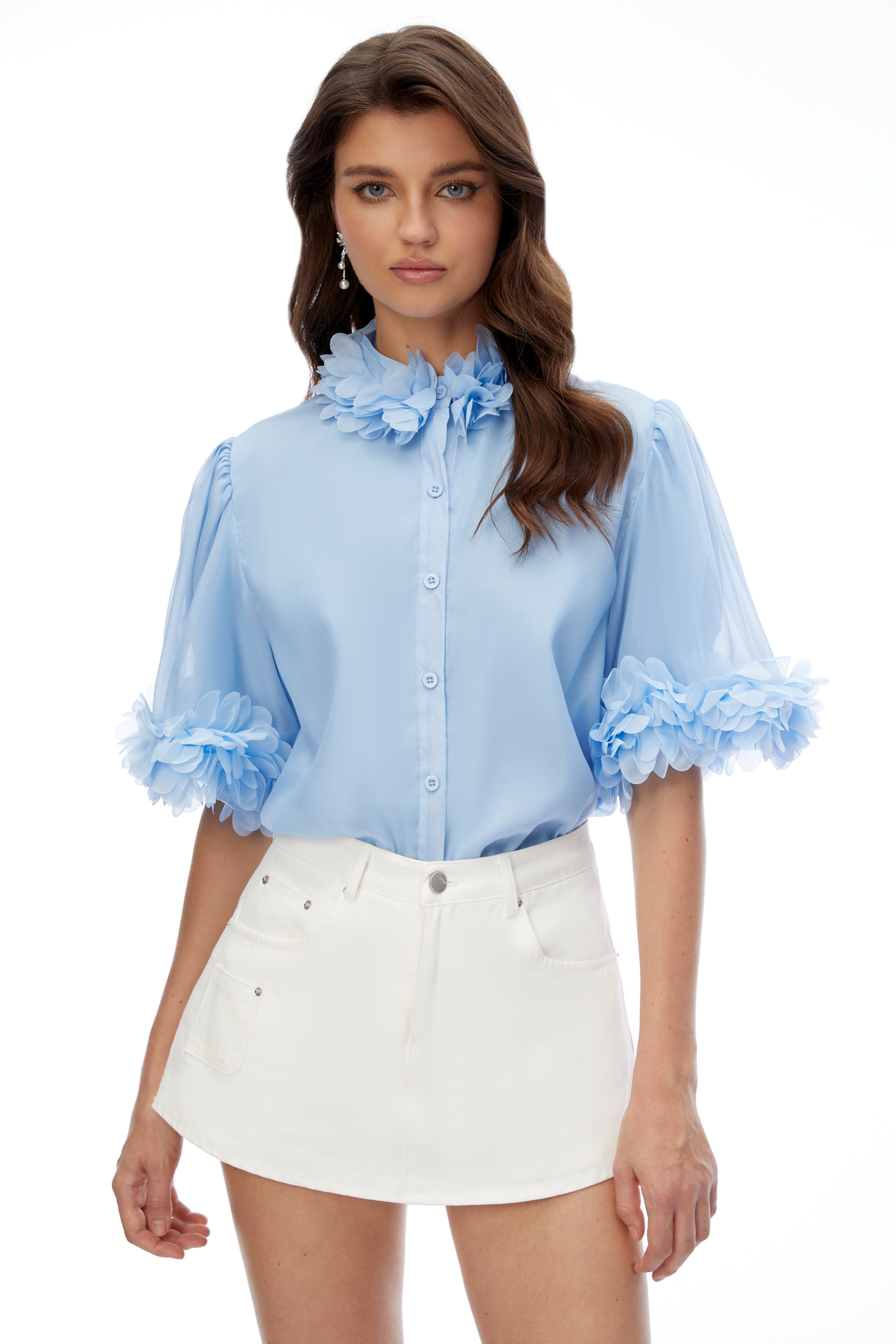 Chemisier à manches courtes Hattie Blue avec motifs floraux en 3D