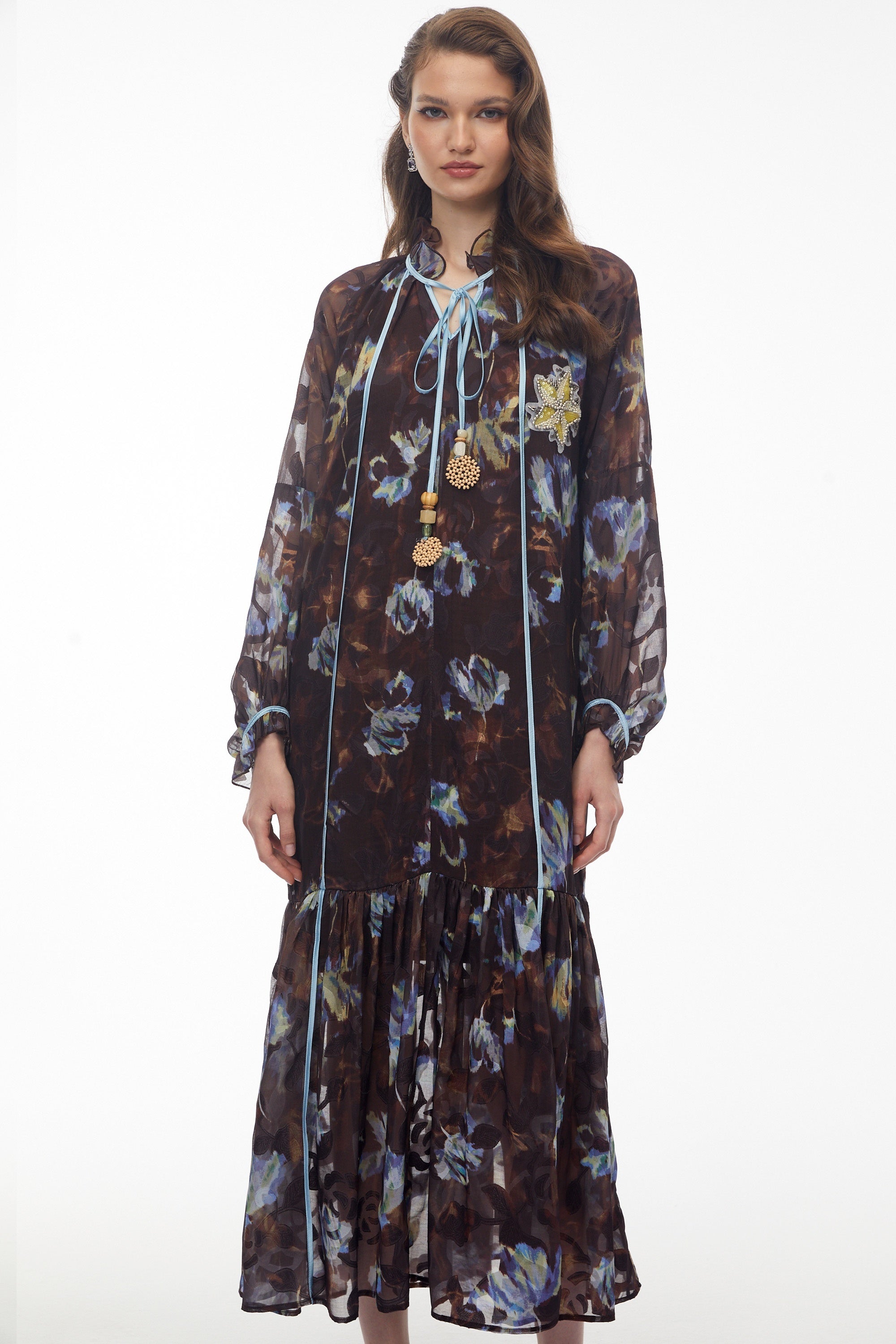 Robe longue à volants et imprimé floral Iulian Brown