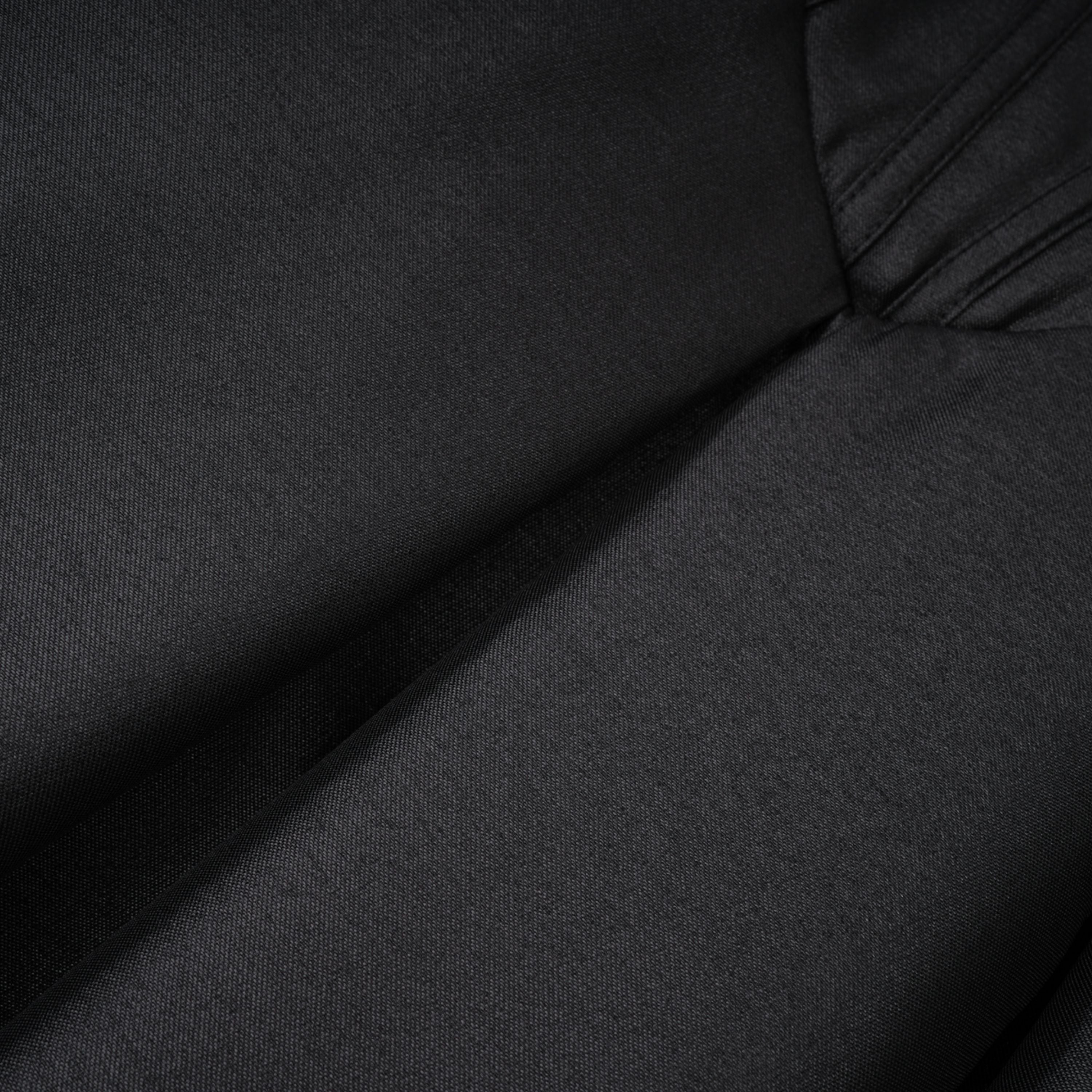 فستان طويل بصدّار كورسيه أسود من Ivana