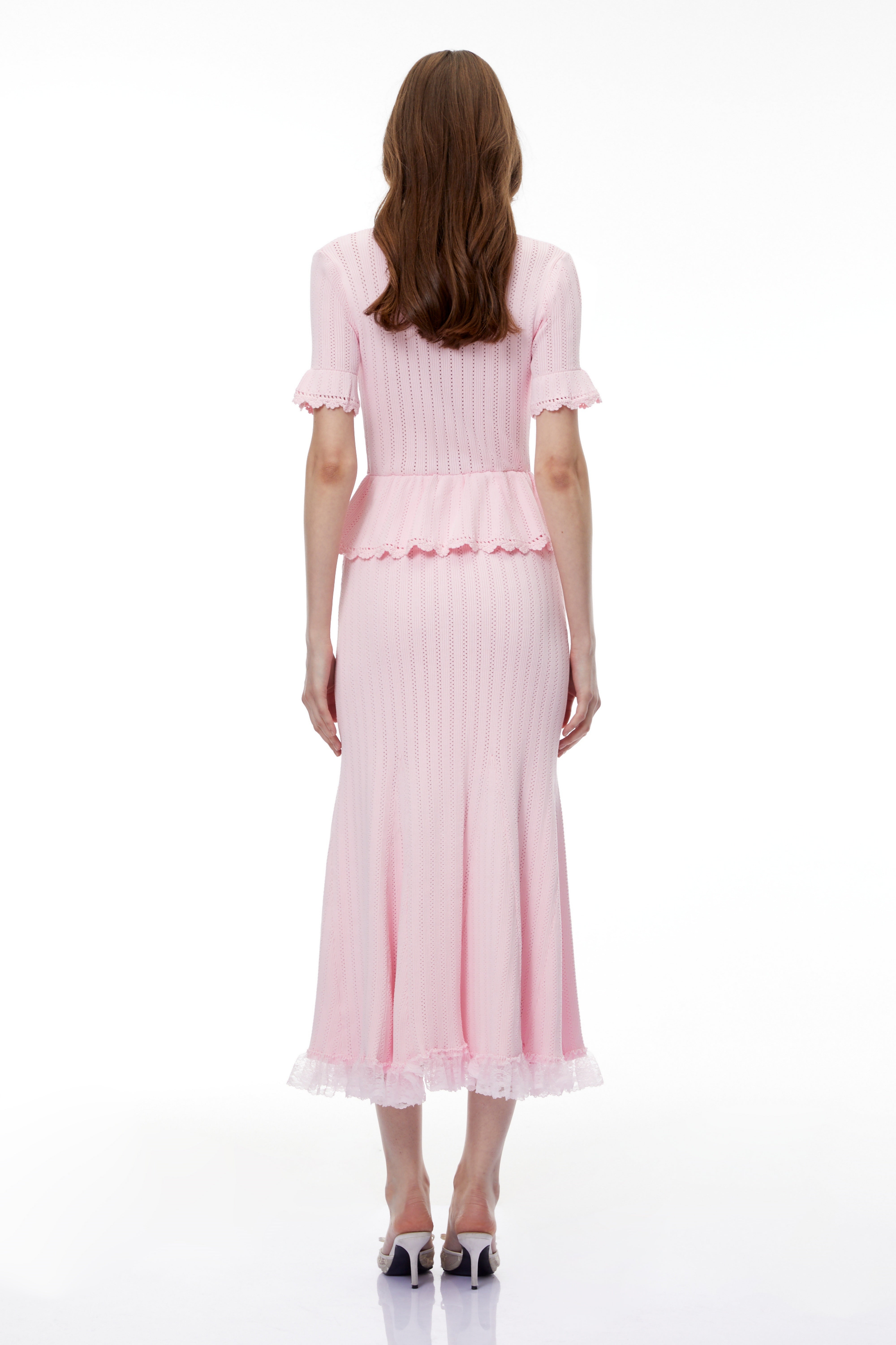 Rosa Midi-Strickkleid mit Pointelle-Muster und Schößchen