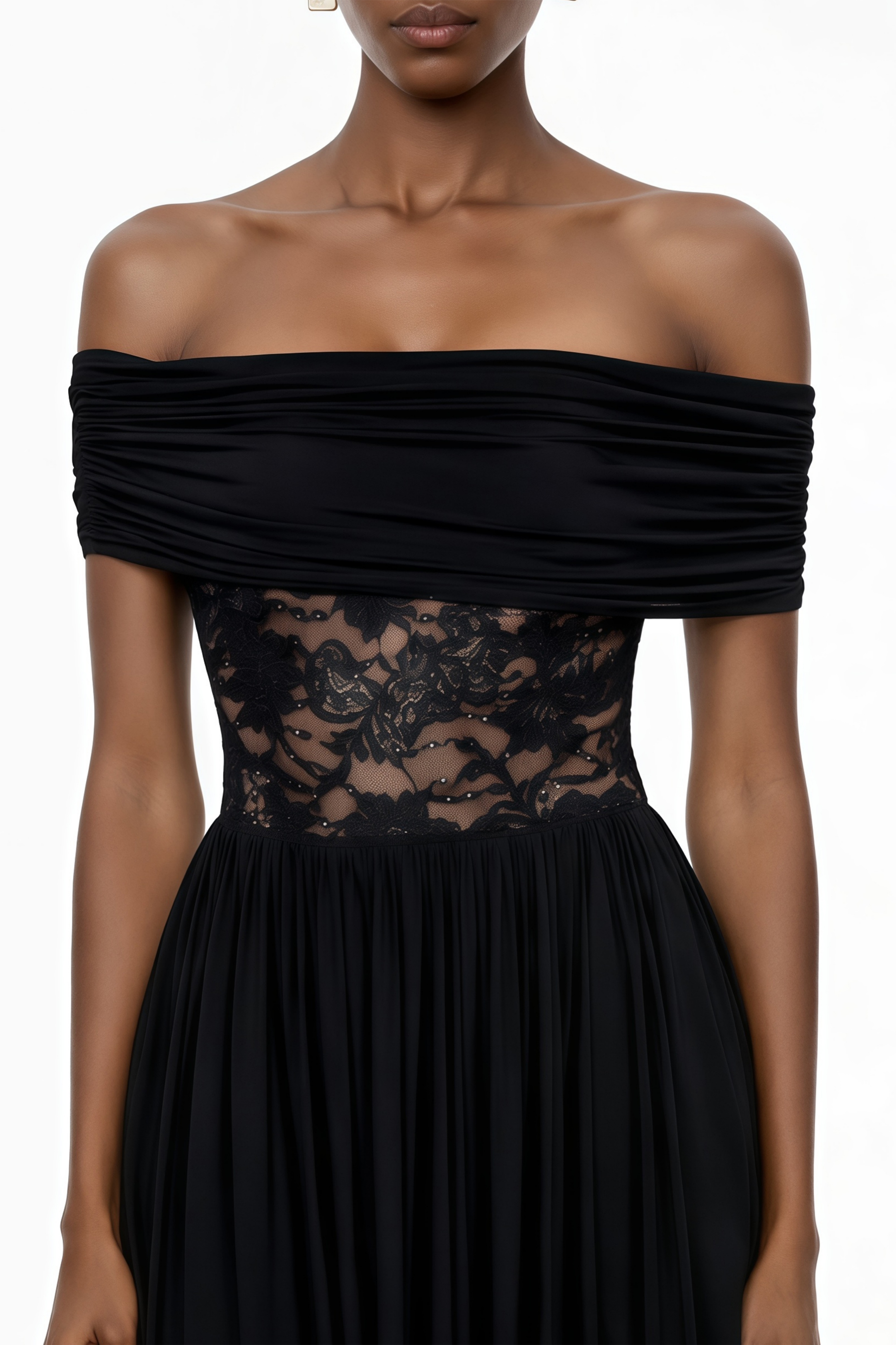 Joelle Schwarzes Maxikleid mit Spitzenbesatz und Falten