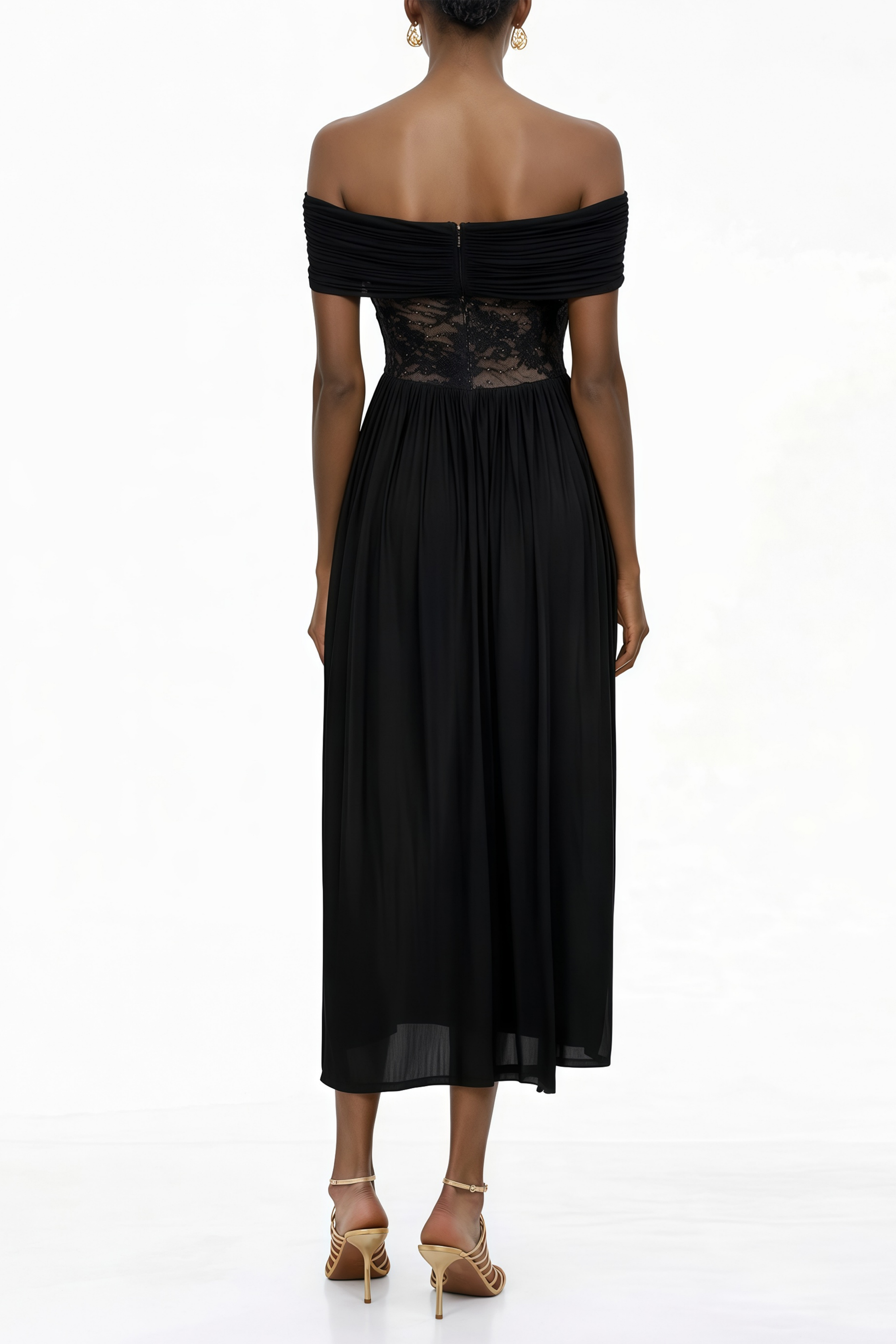 Joelle Schwarzes Maxikleid mit Spitzenbesatz und Falten