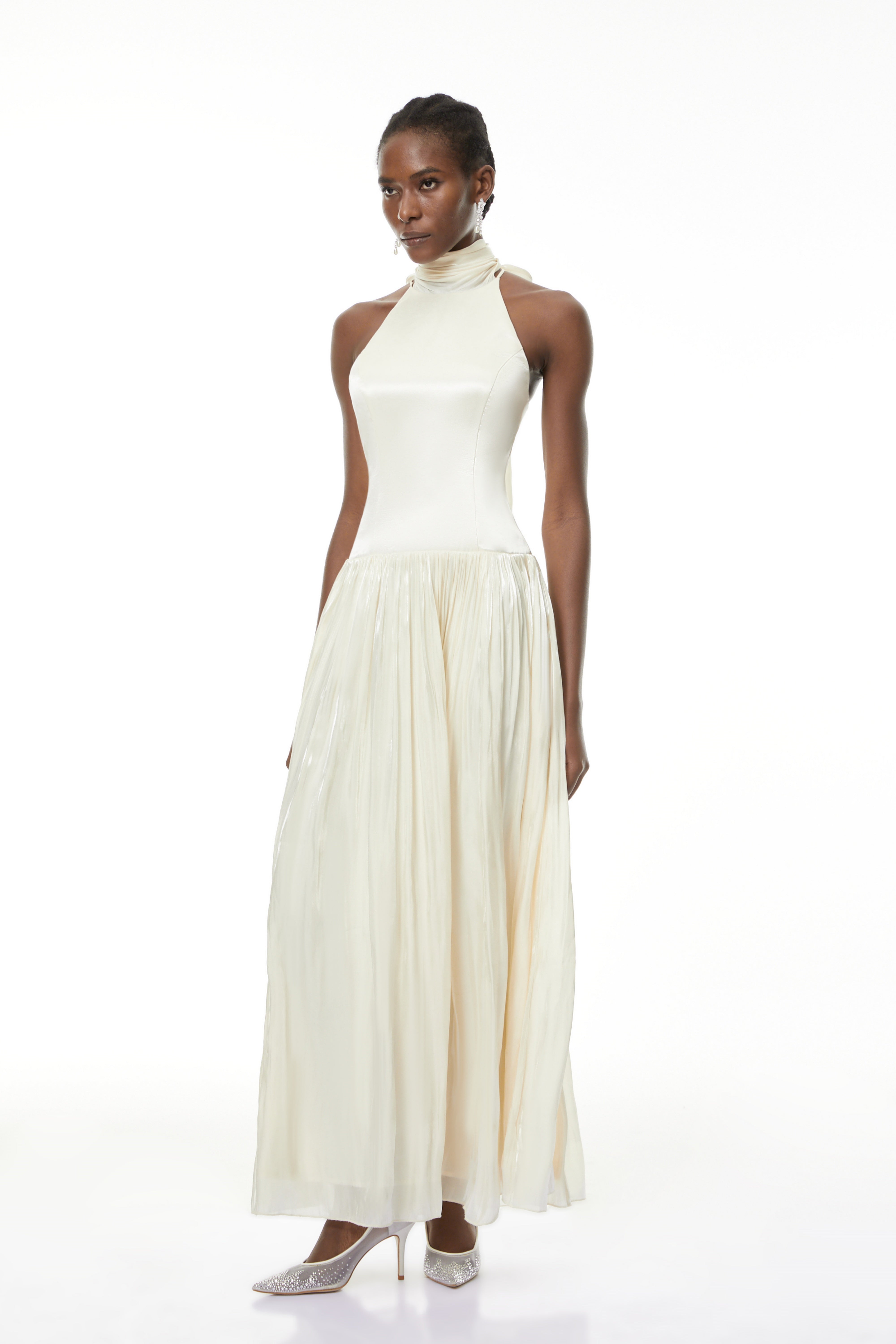 فستان طويل مطوي برقبة حلقية من جوفيتا وايت