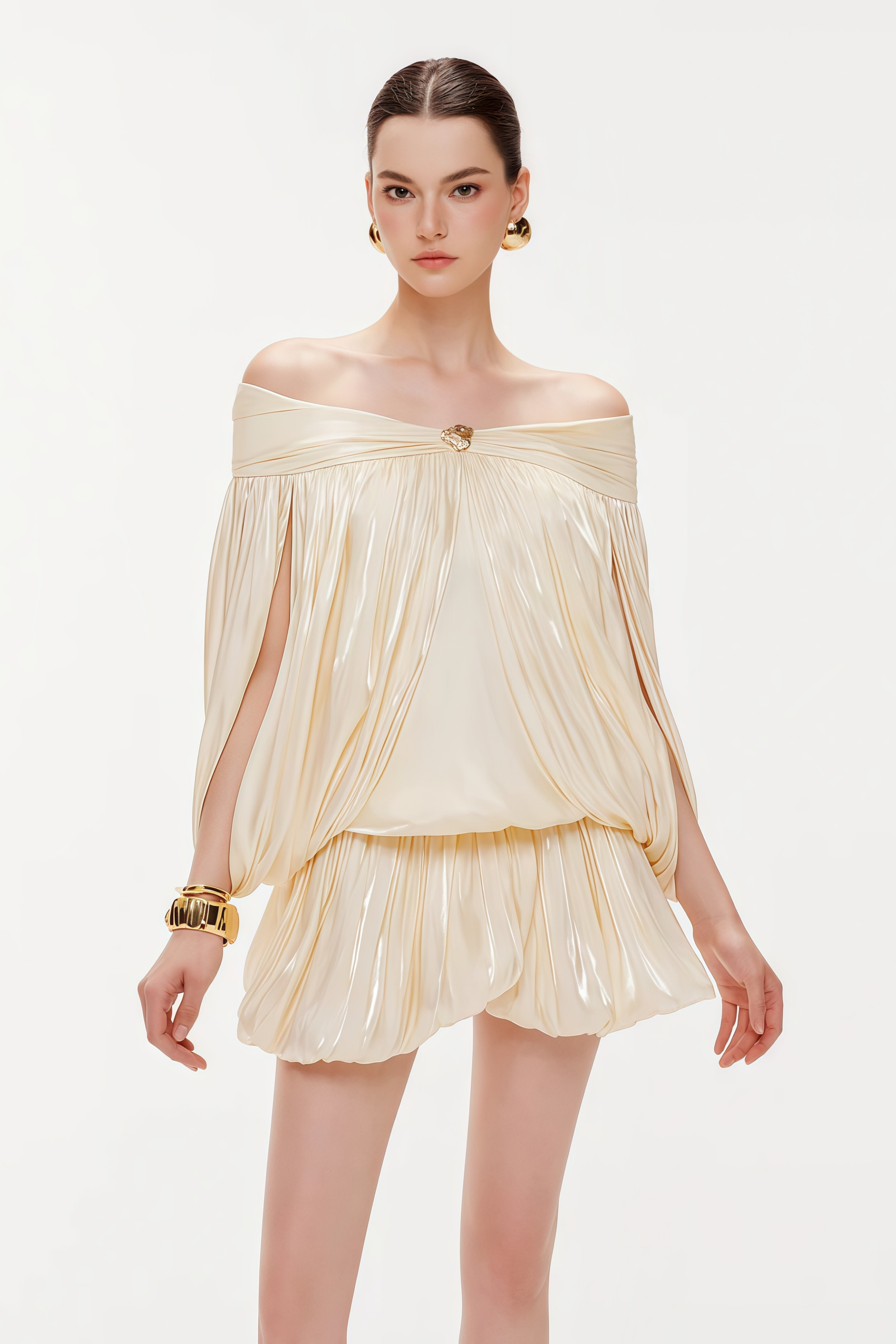 فستان شايلا القصير اللامع ذو الكشكشة غير المتماثلة