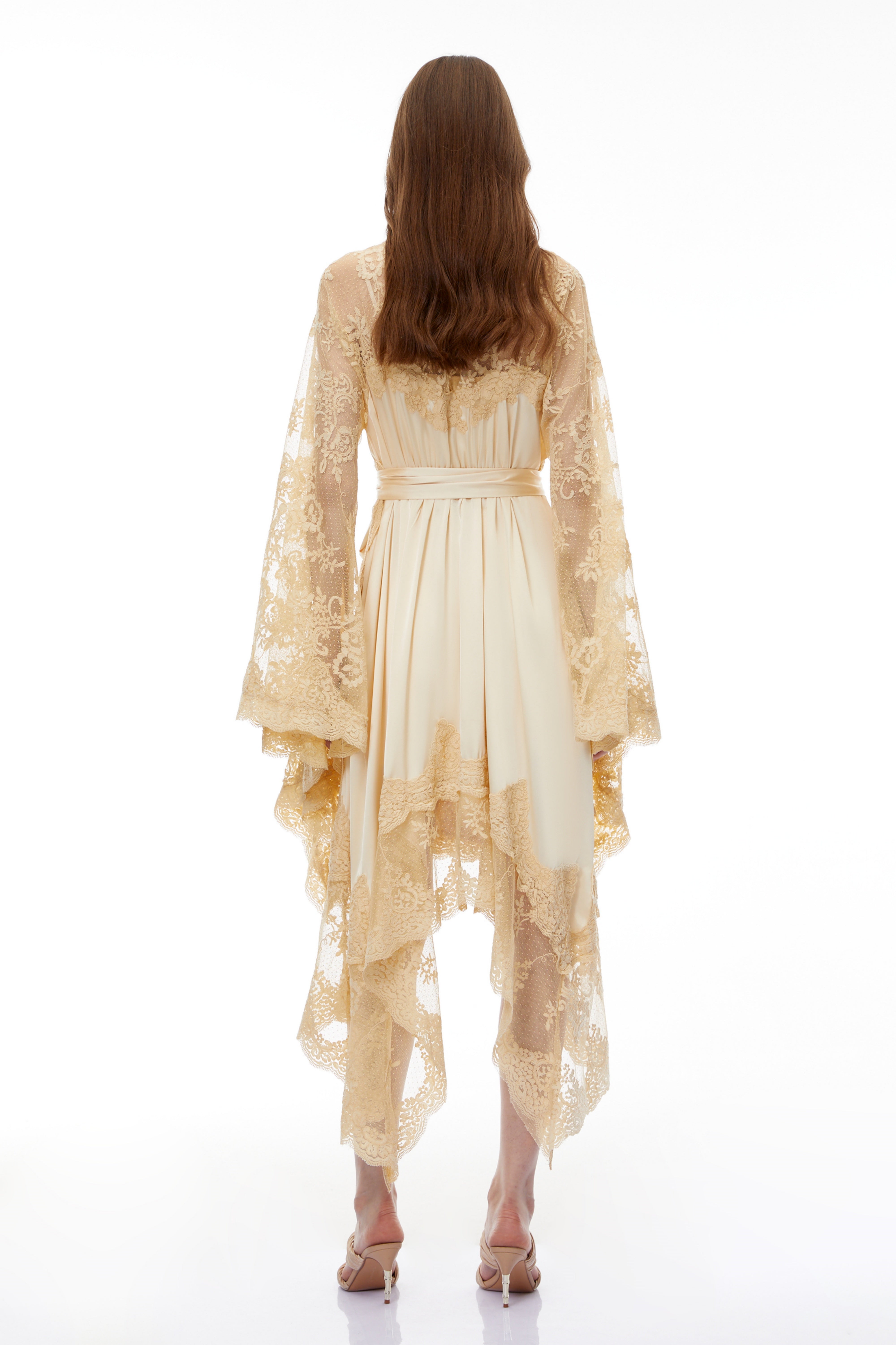 Margalit – Minikleid mit neutralem Spitzen-Einsatz